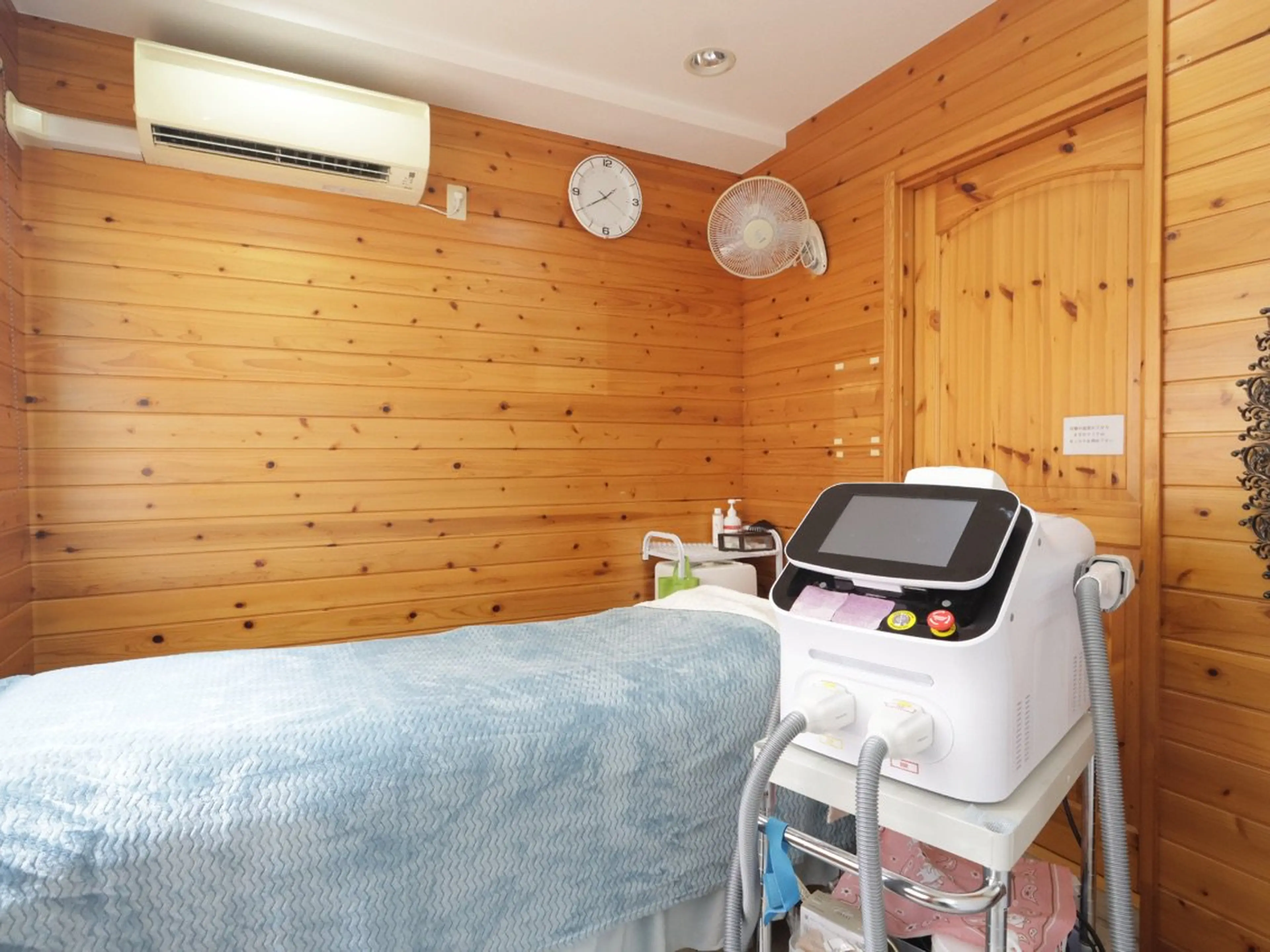 B spaceの内観・外観2