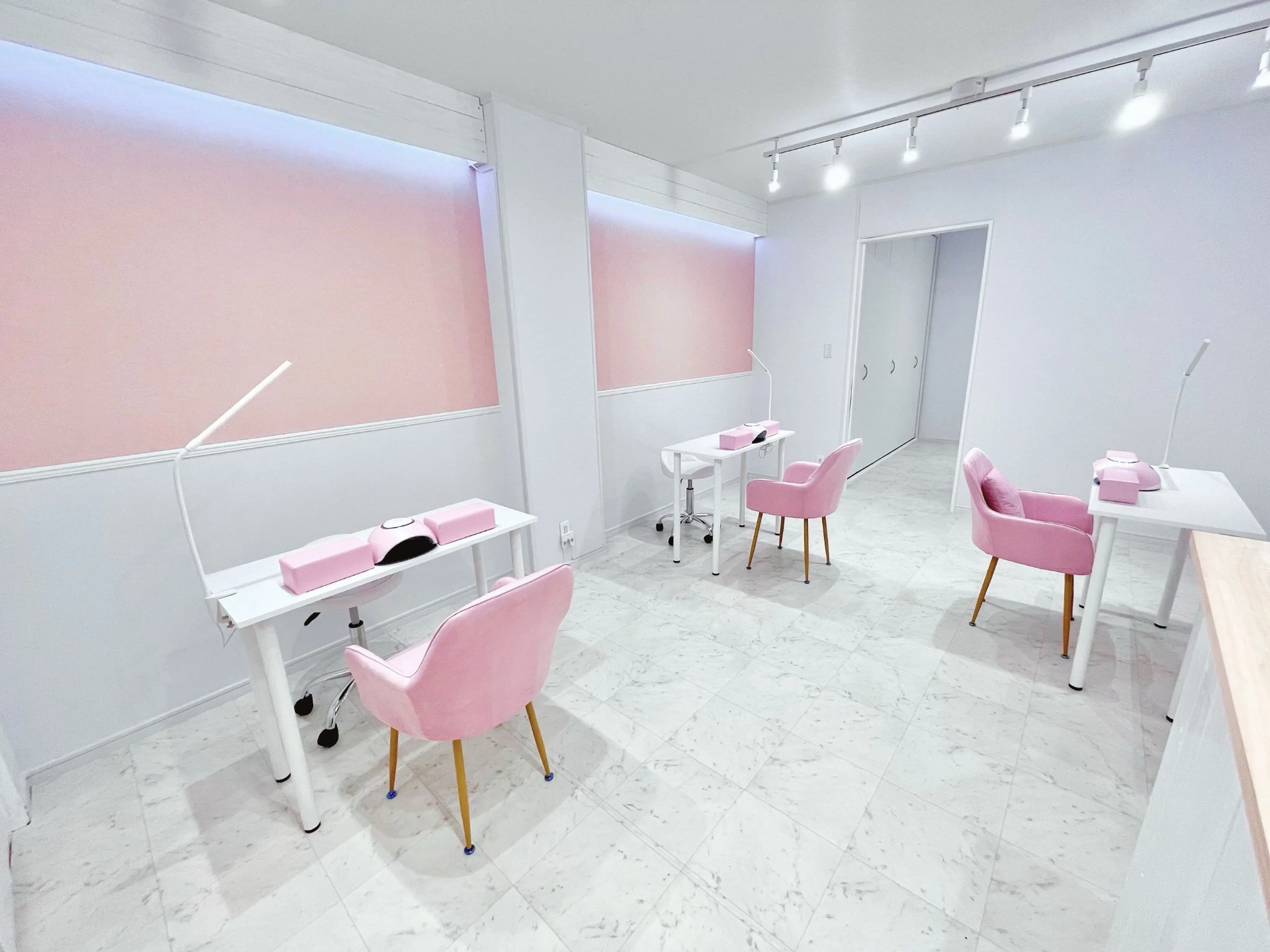 TiTi pommeの内観・外観1