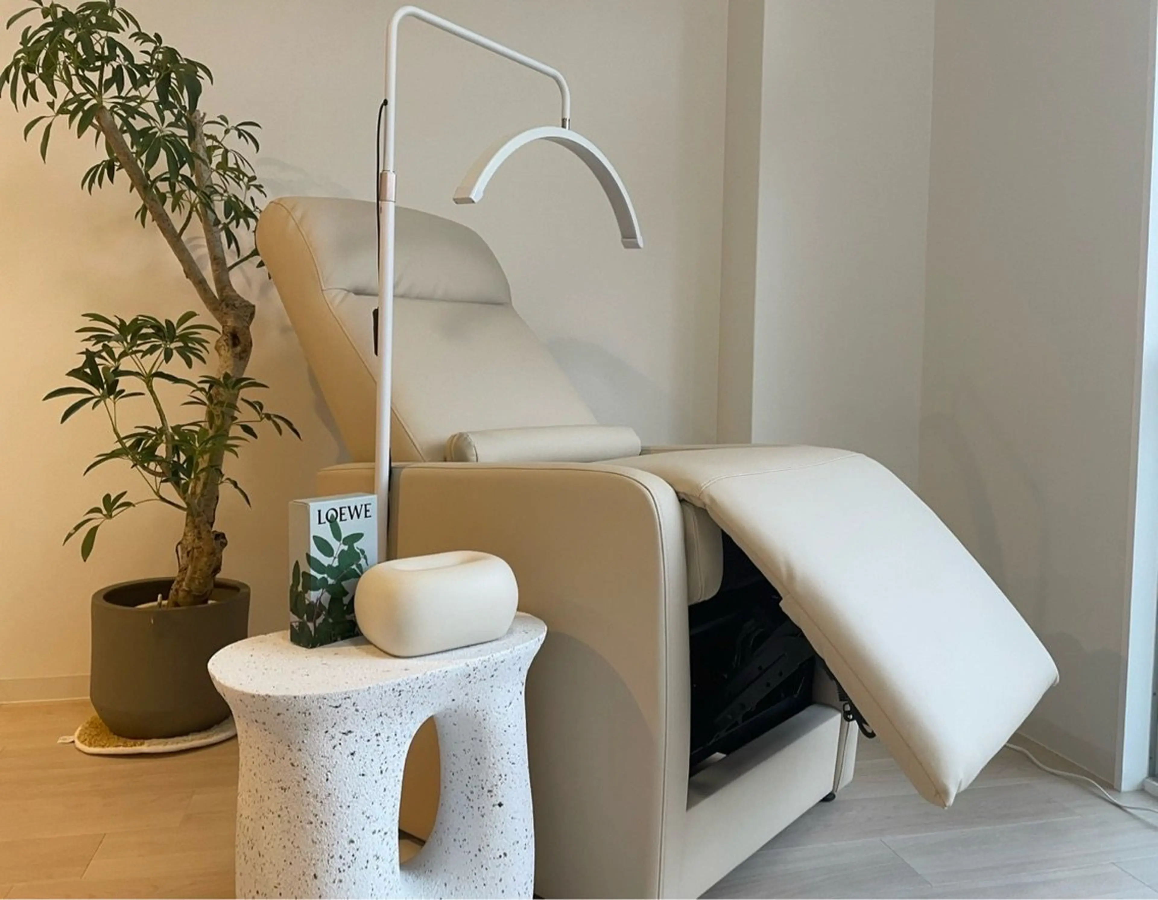 pupa eyelash&eyebrow 烏丸店の内観・外観1