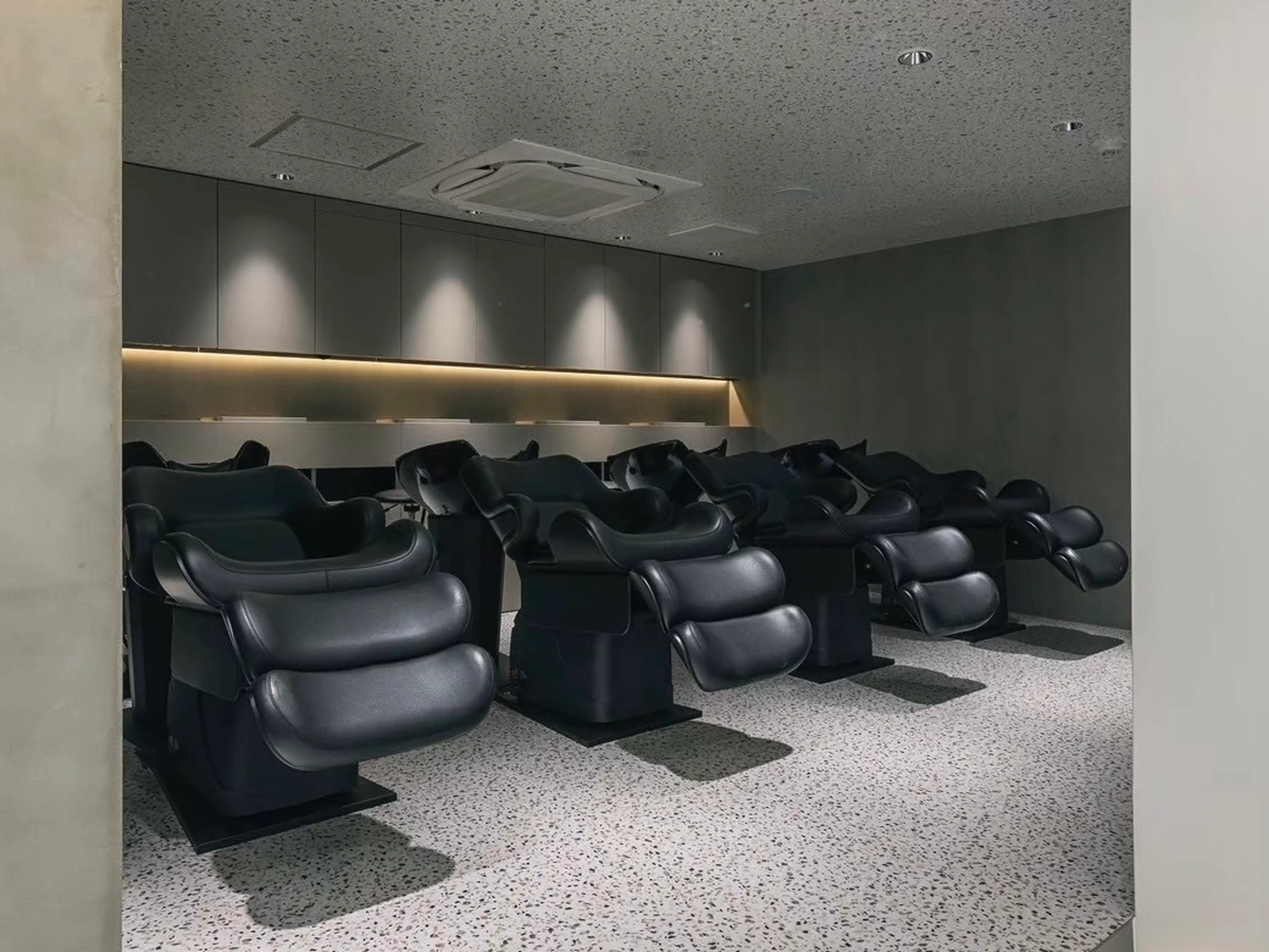 ii+U 銀座【アイユー ギンザ】の内観・外観3