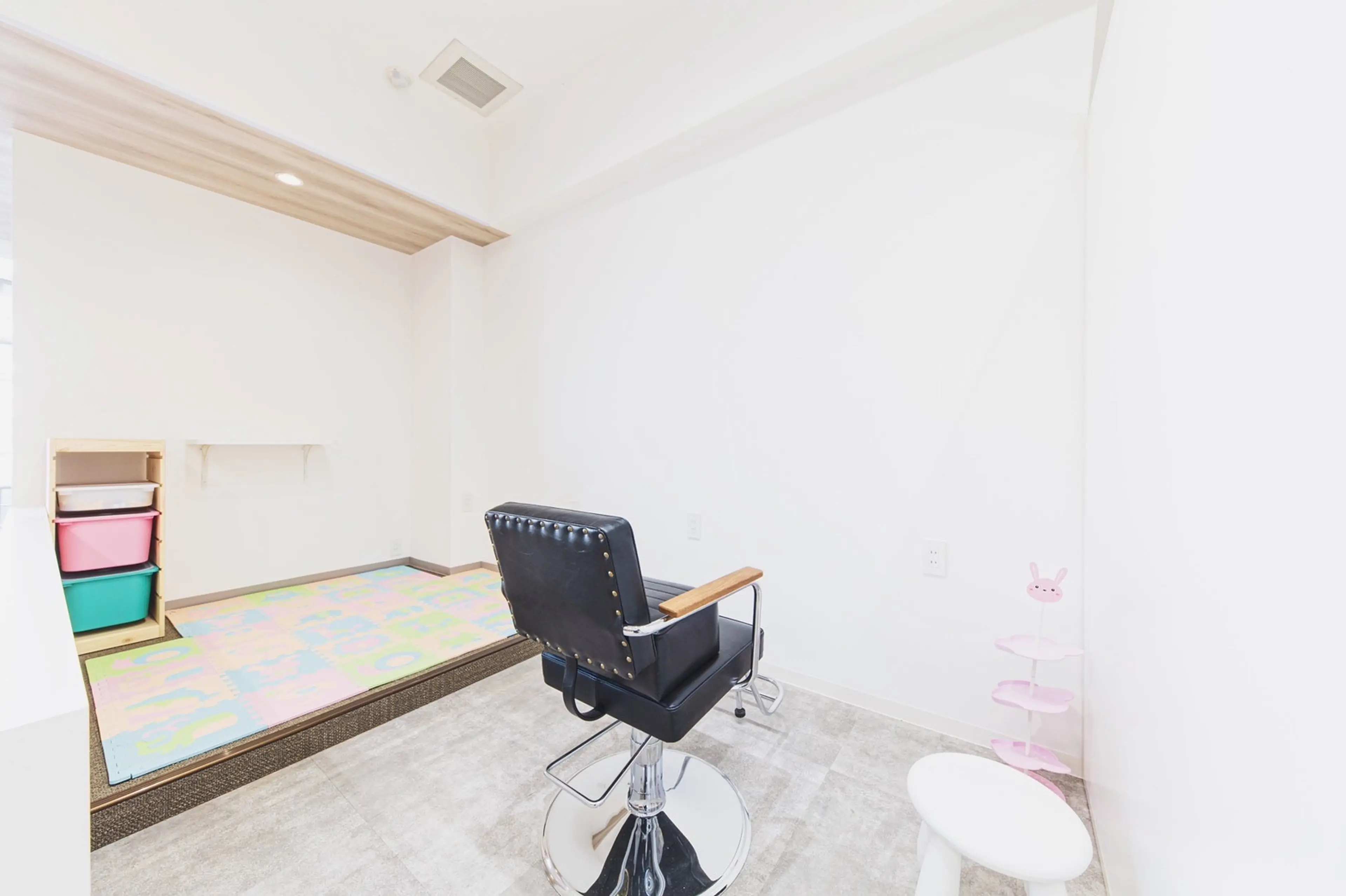 AVANCE.新金岡駅前店の内観・外観3