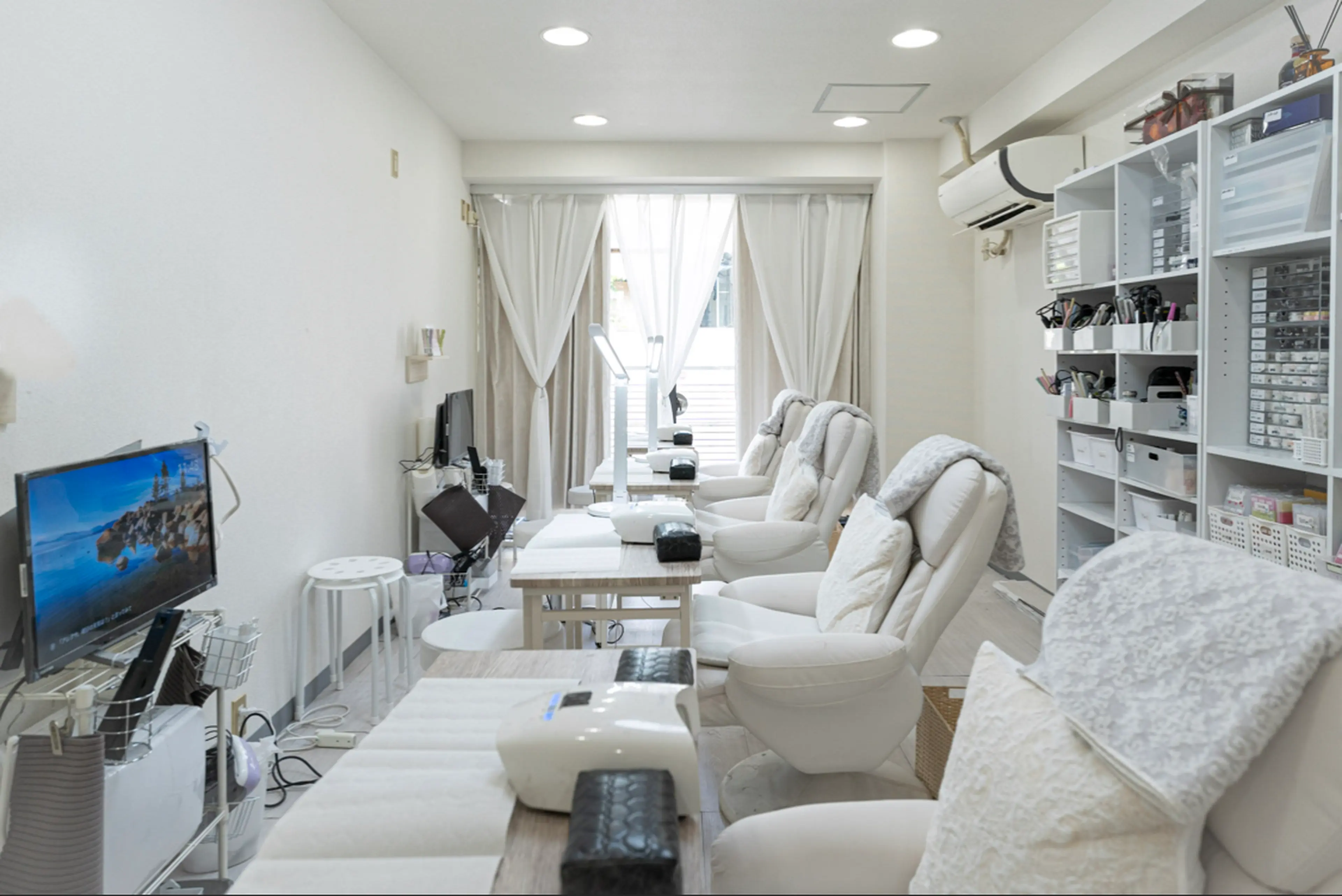 Minami Nailの内観・外観1