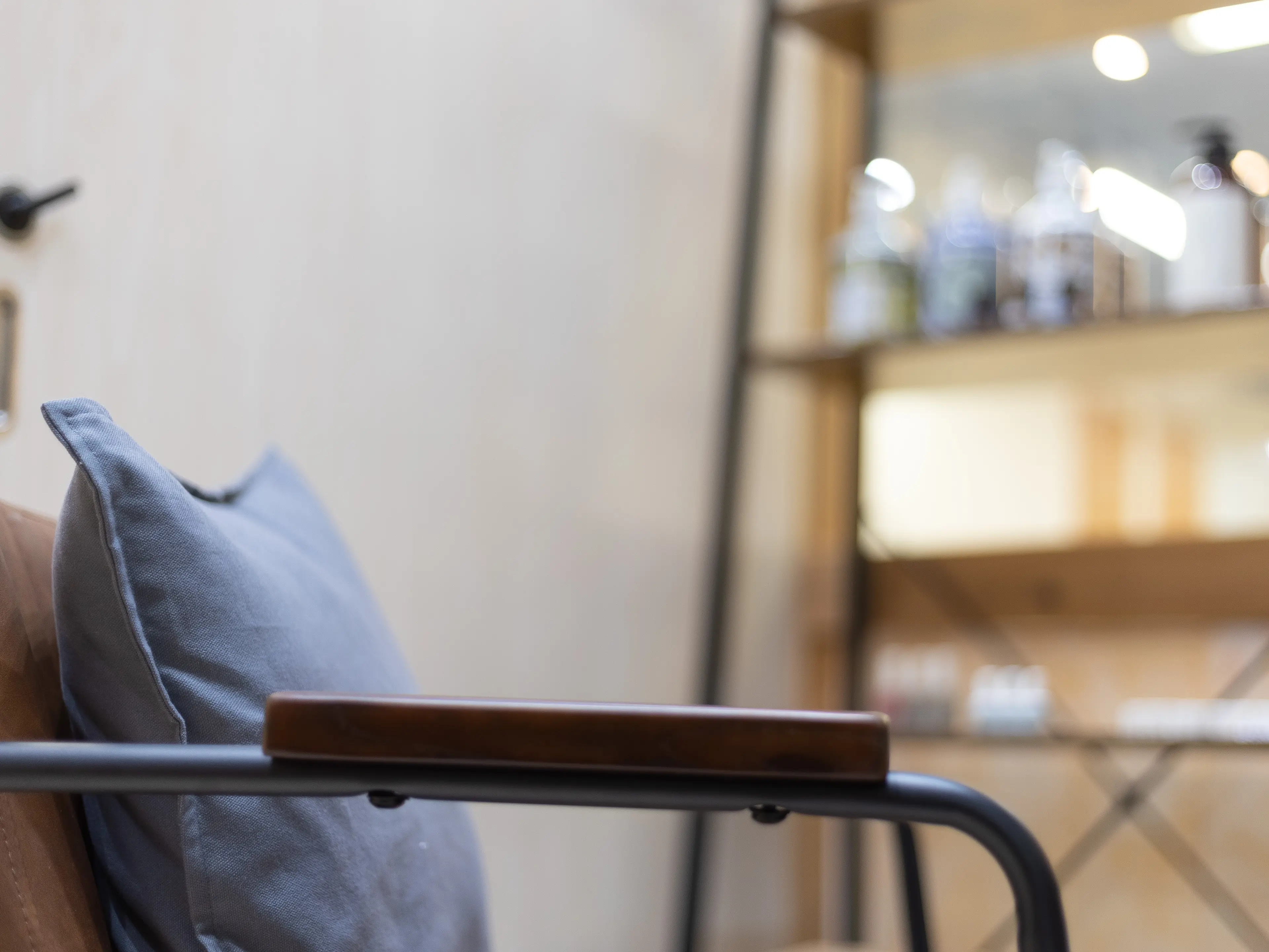 maninail 新宿マルイメン店の内観・外観1