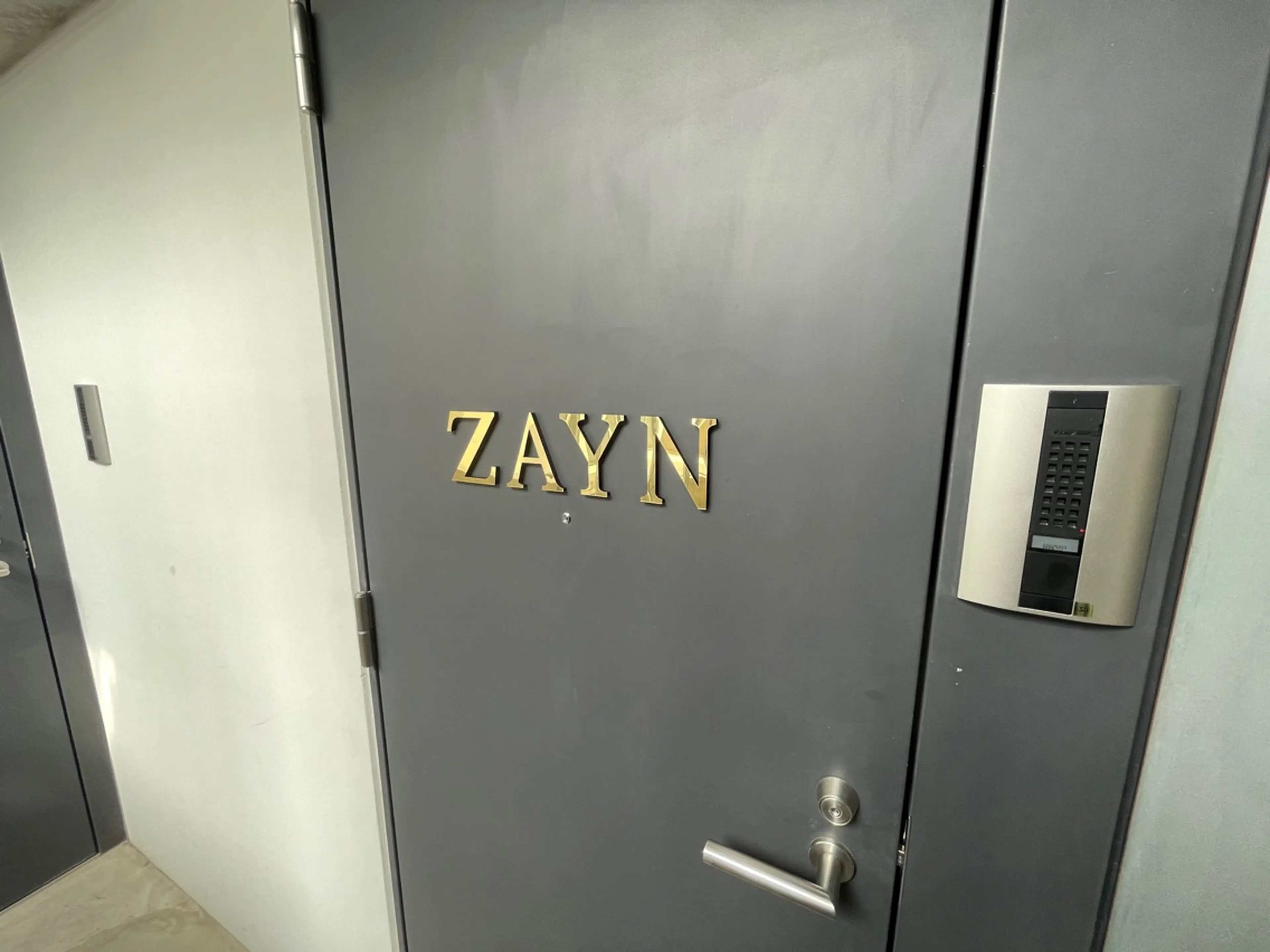 メンズ眉毛サロンZAYN【ゼイン】渋谷｜まゆげ/アイブロウ/HBL/ハリウッドブロウリフトの内観・外観3