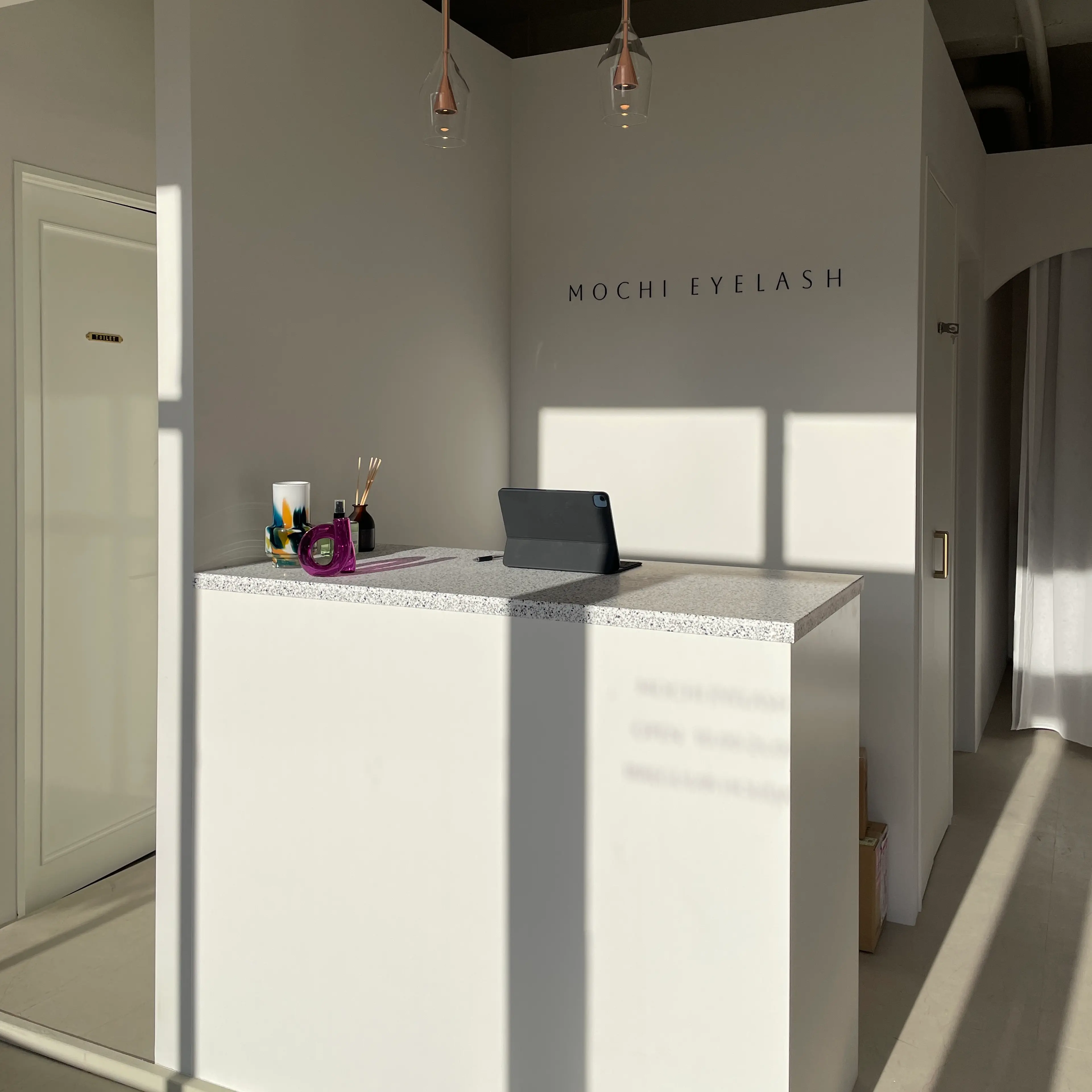 MOCHI EYELASHの内観・外観1