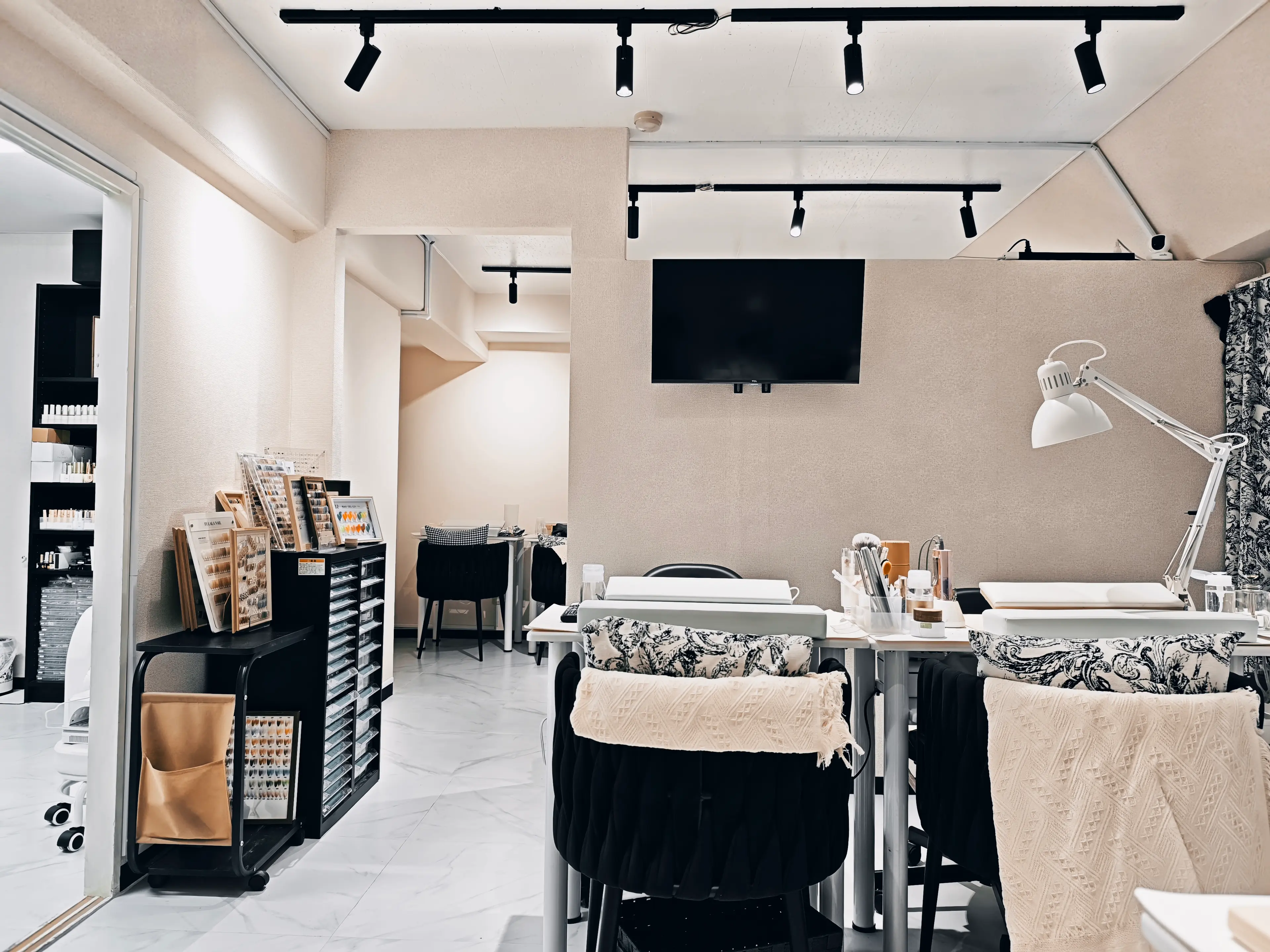 Dreamy Nail 池袋の内観・外観1