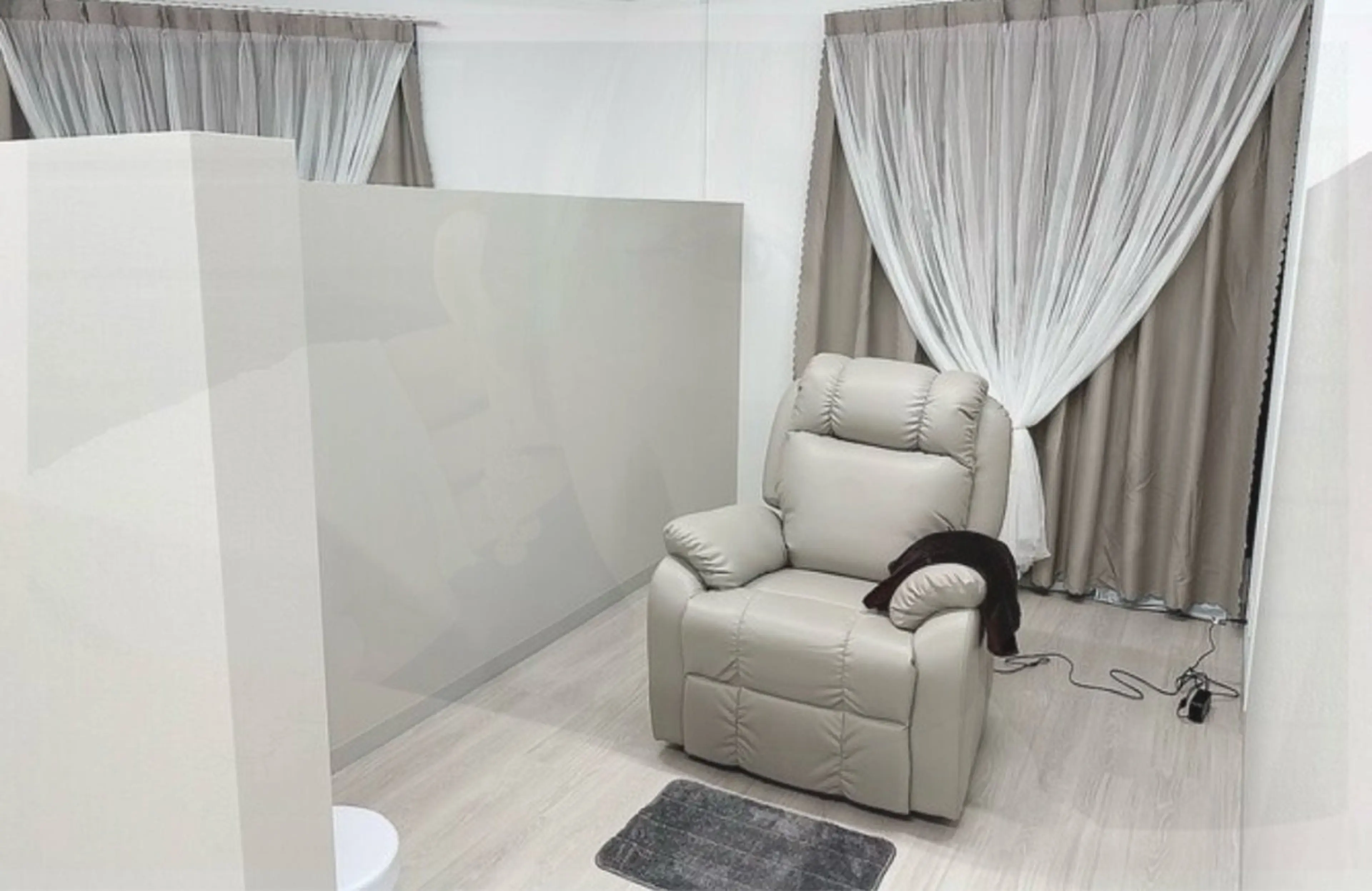 manieの内観・外観2