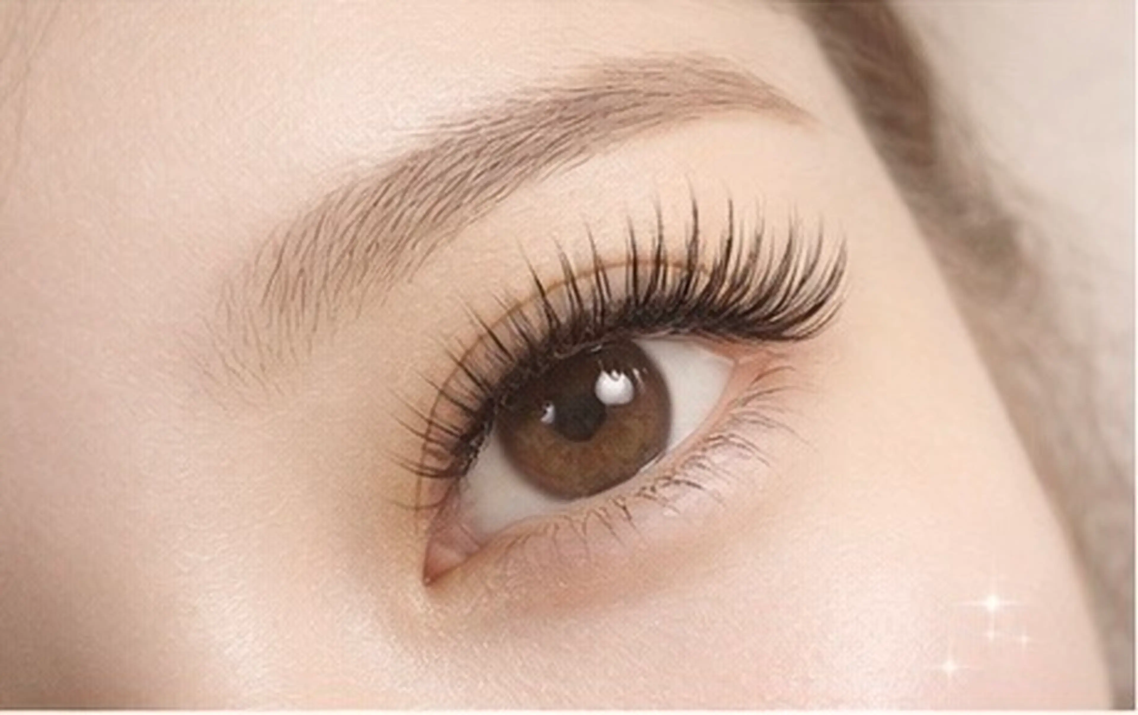 F & T アイラシューサロンの内観・外観2