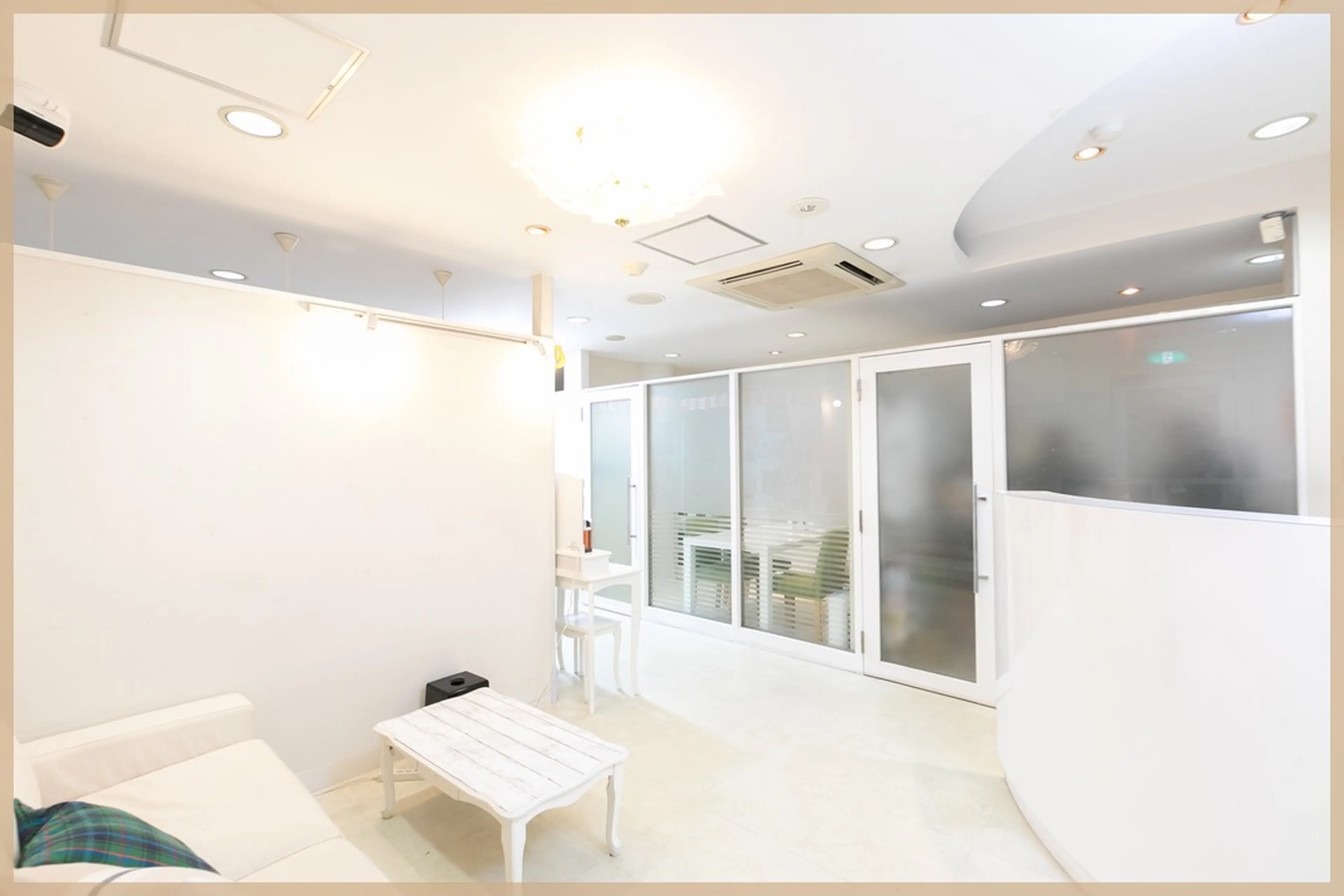 ダイエットラボ大阪梅田店の内観・外観1