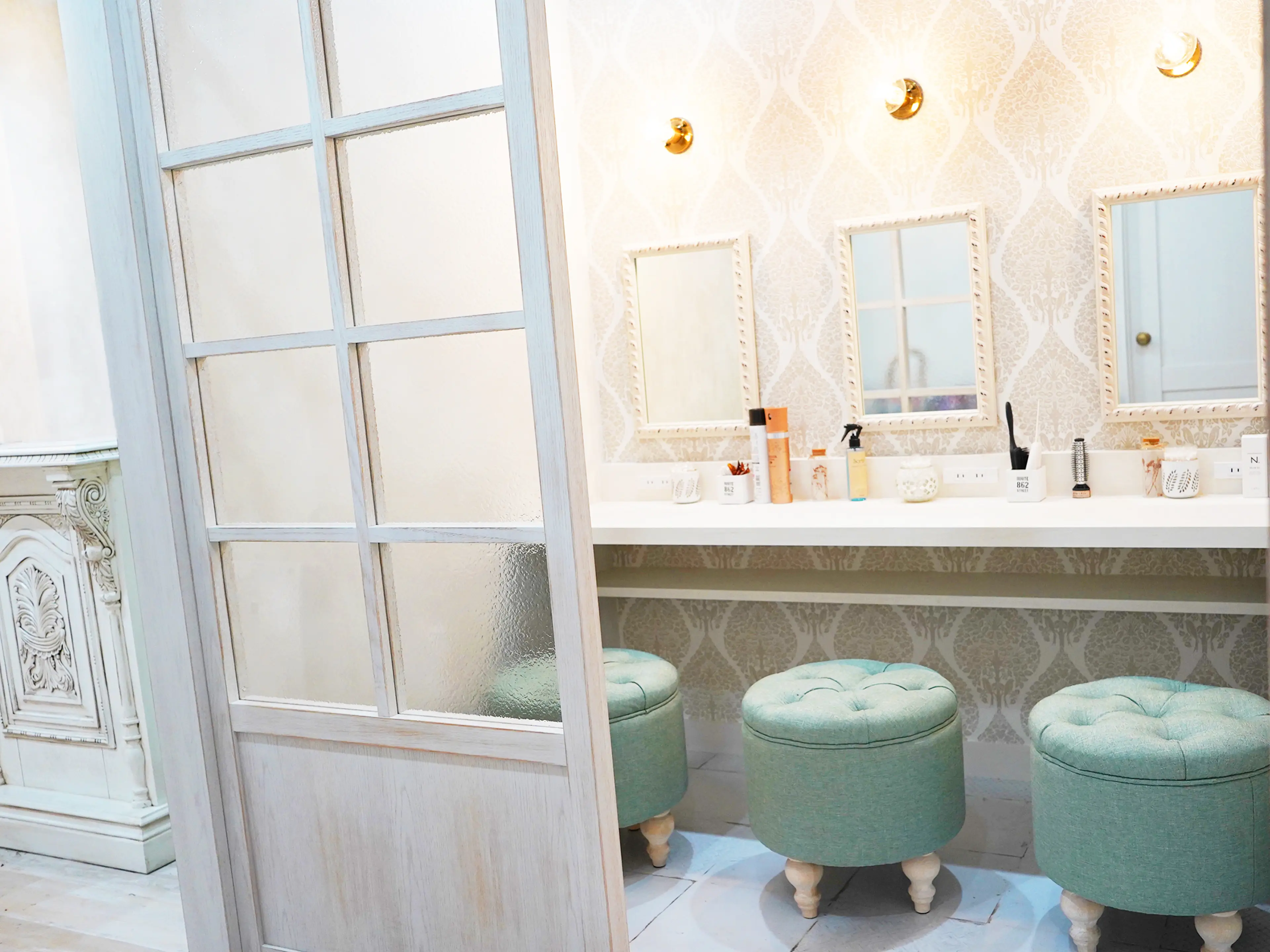 JurerEye（ジュレアイ）Nail & Eyelash & Estheticの内観・外観2