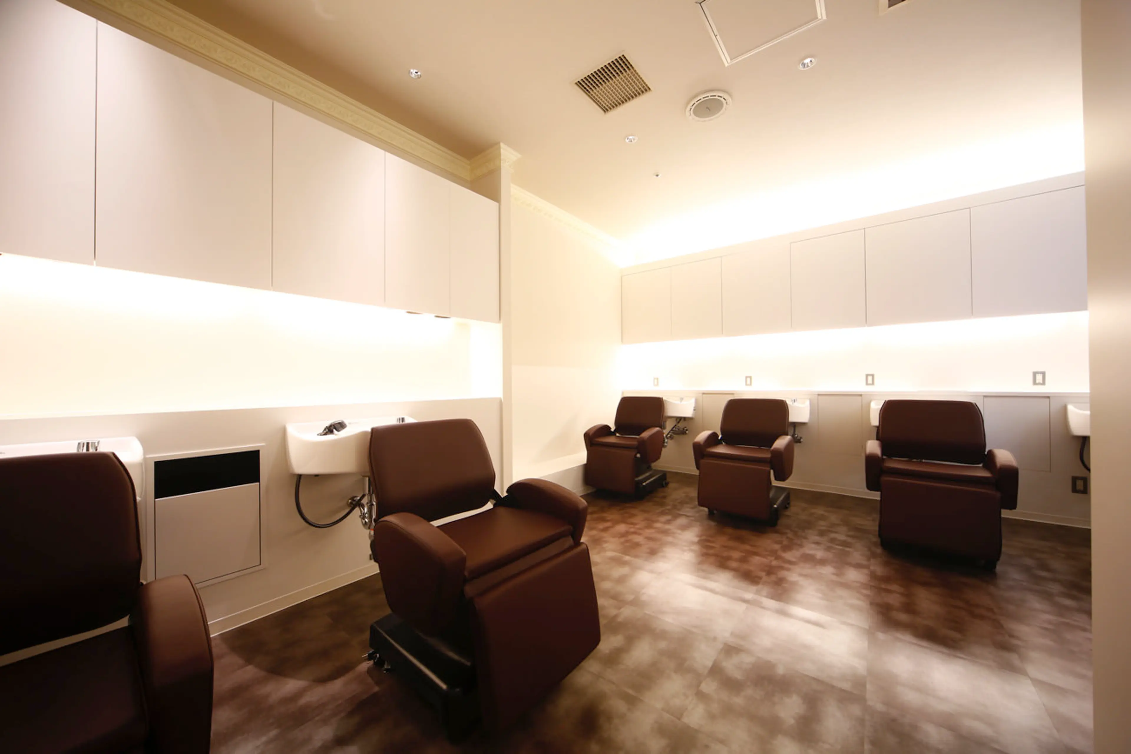 HAIR MAKE Ash 川口店の内観・外観3