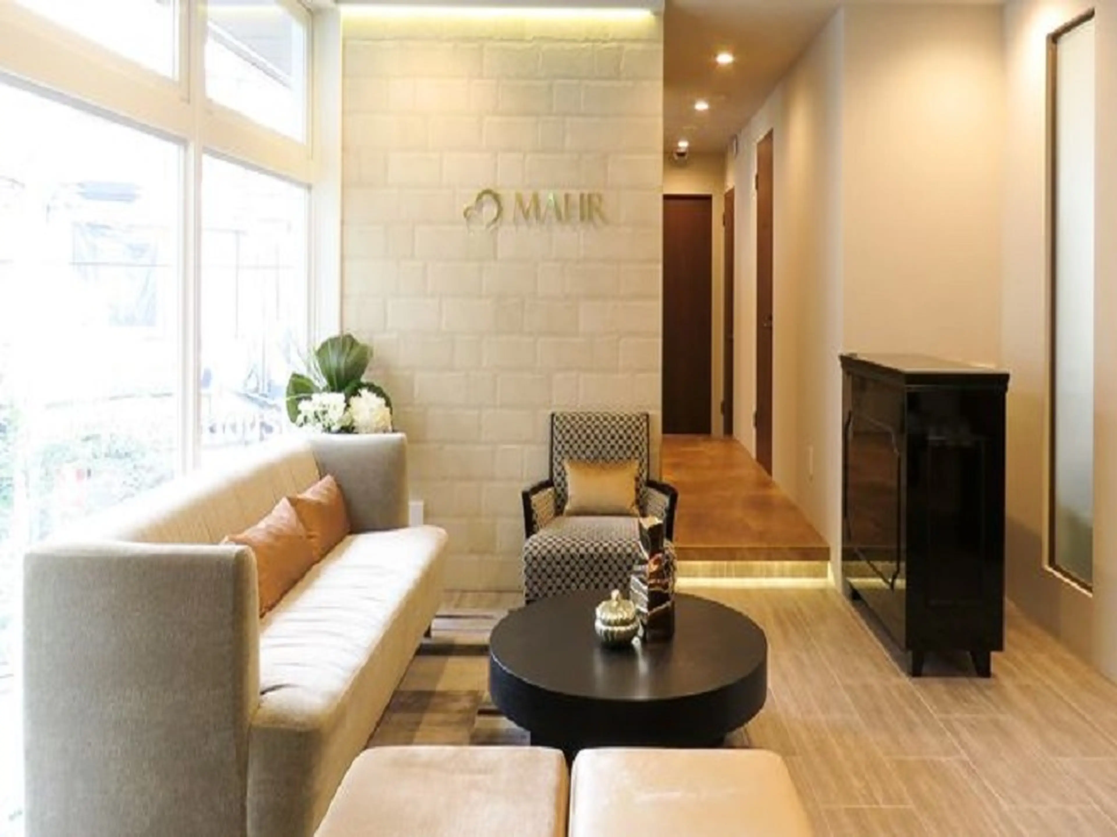 MAHR表参道店の内観・外観2