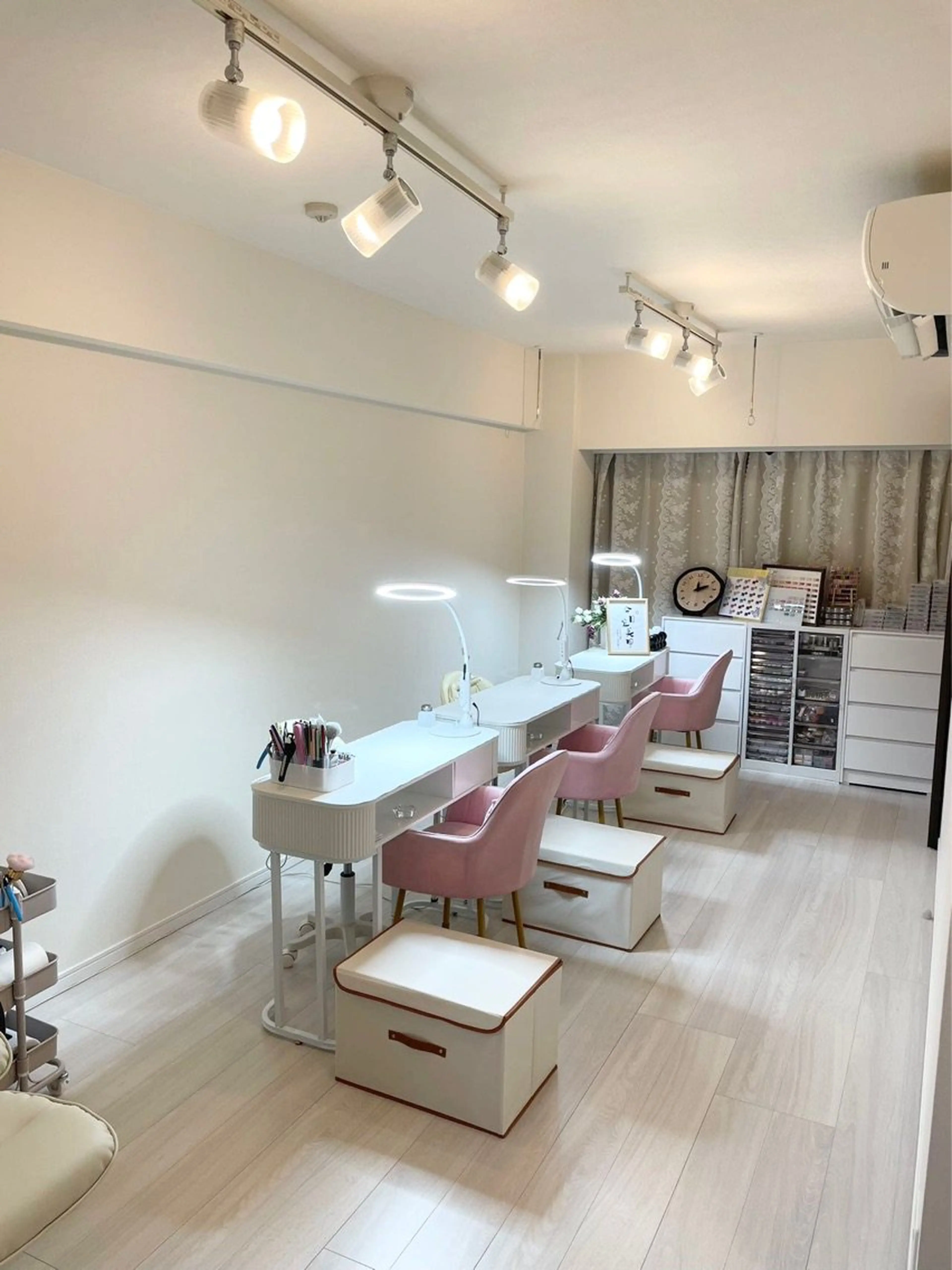 Rainbow nailの内観・外観3