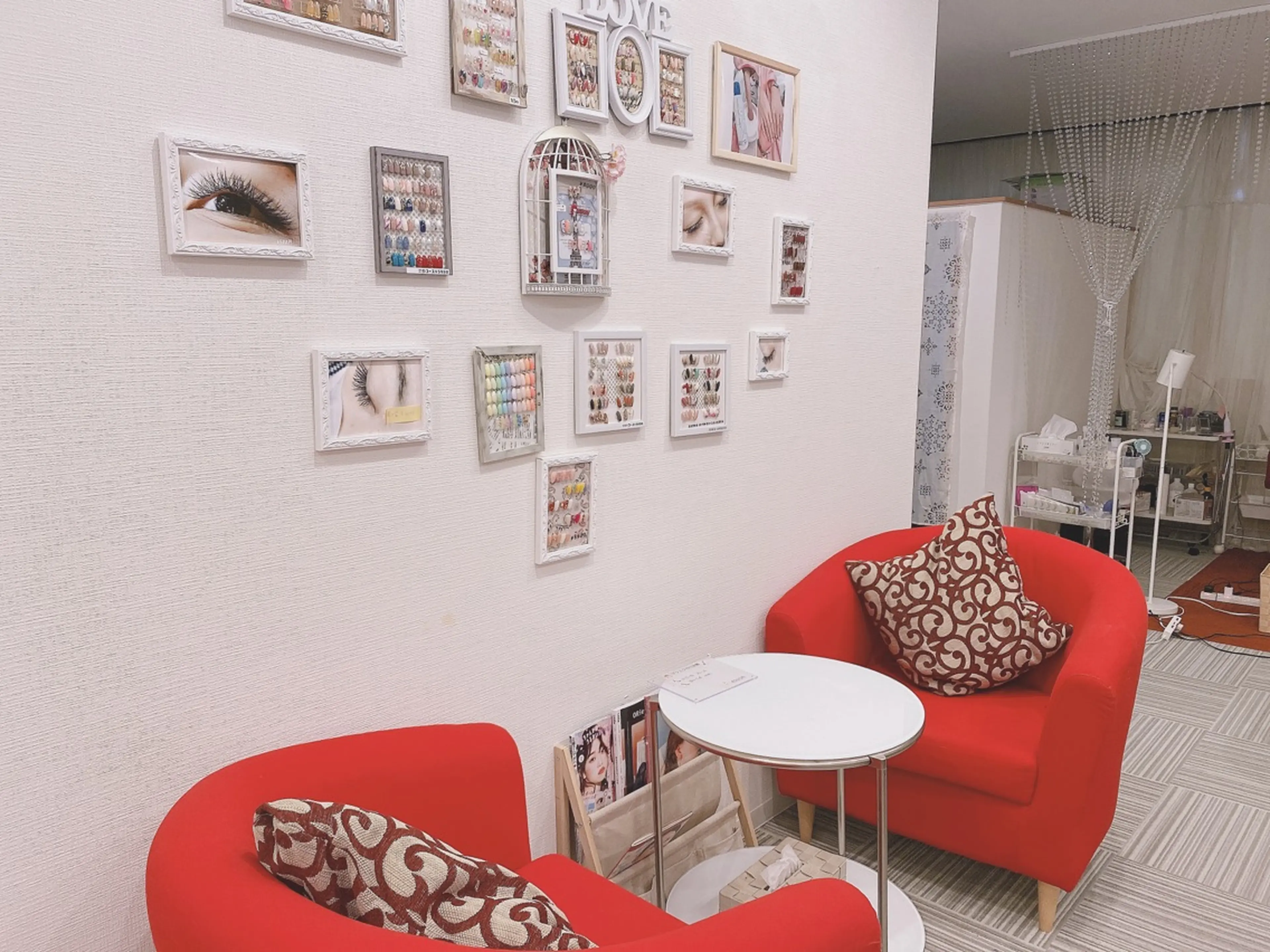 TinaNailSalonの内観・外観2