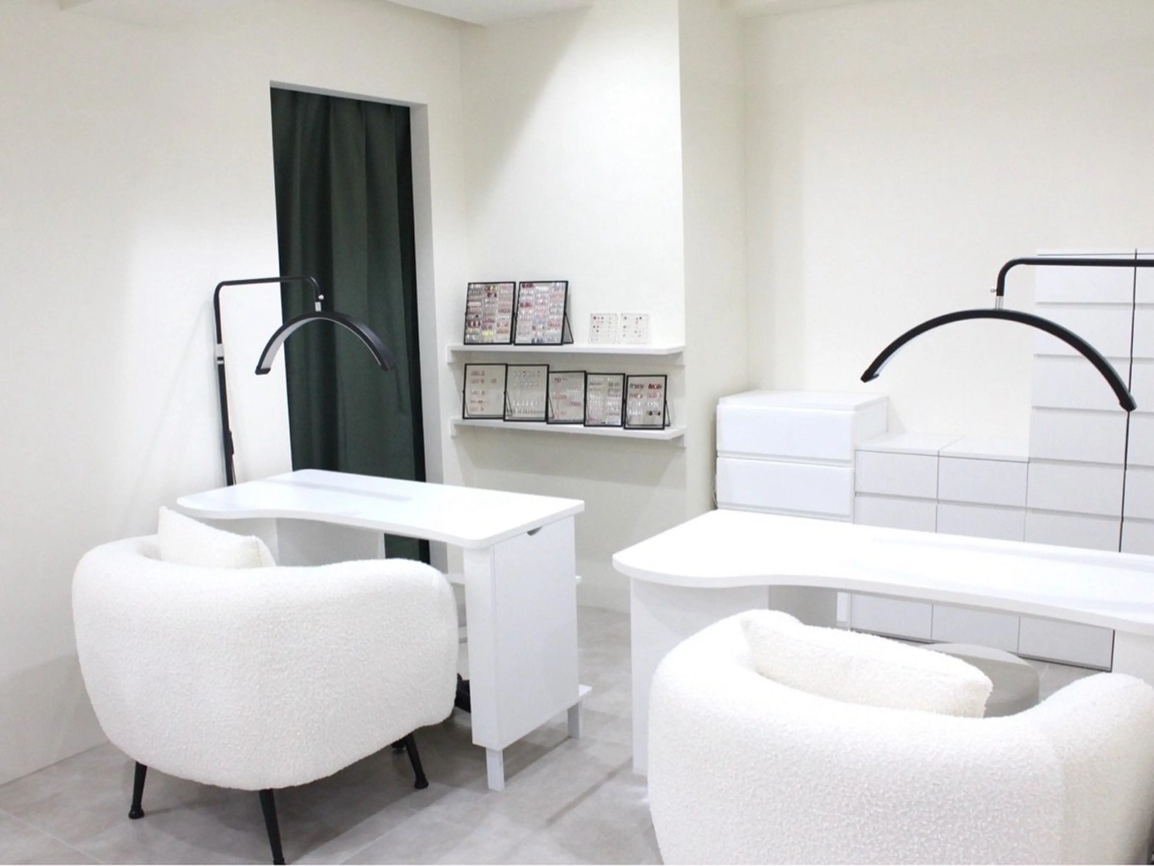Nail salon  Cibelle 江阪店の内観・外観3
