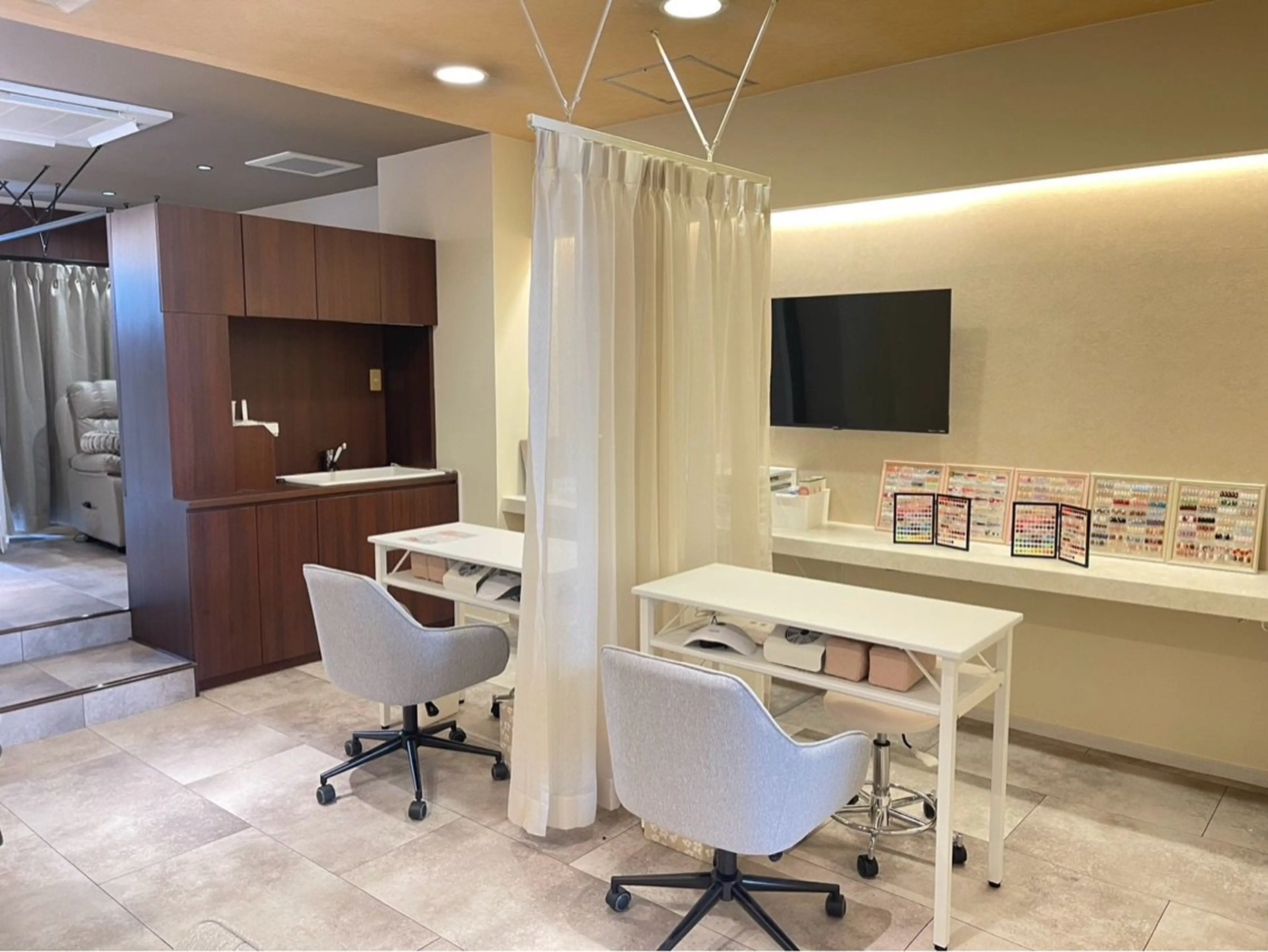 Raviの内観・外観1