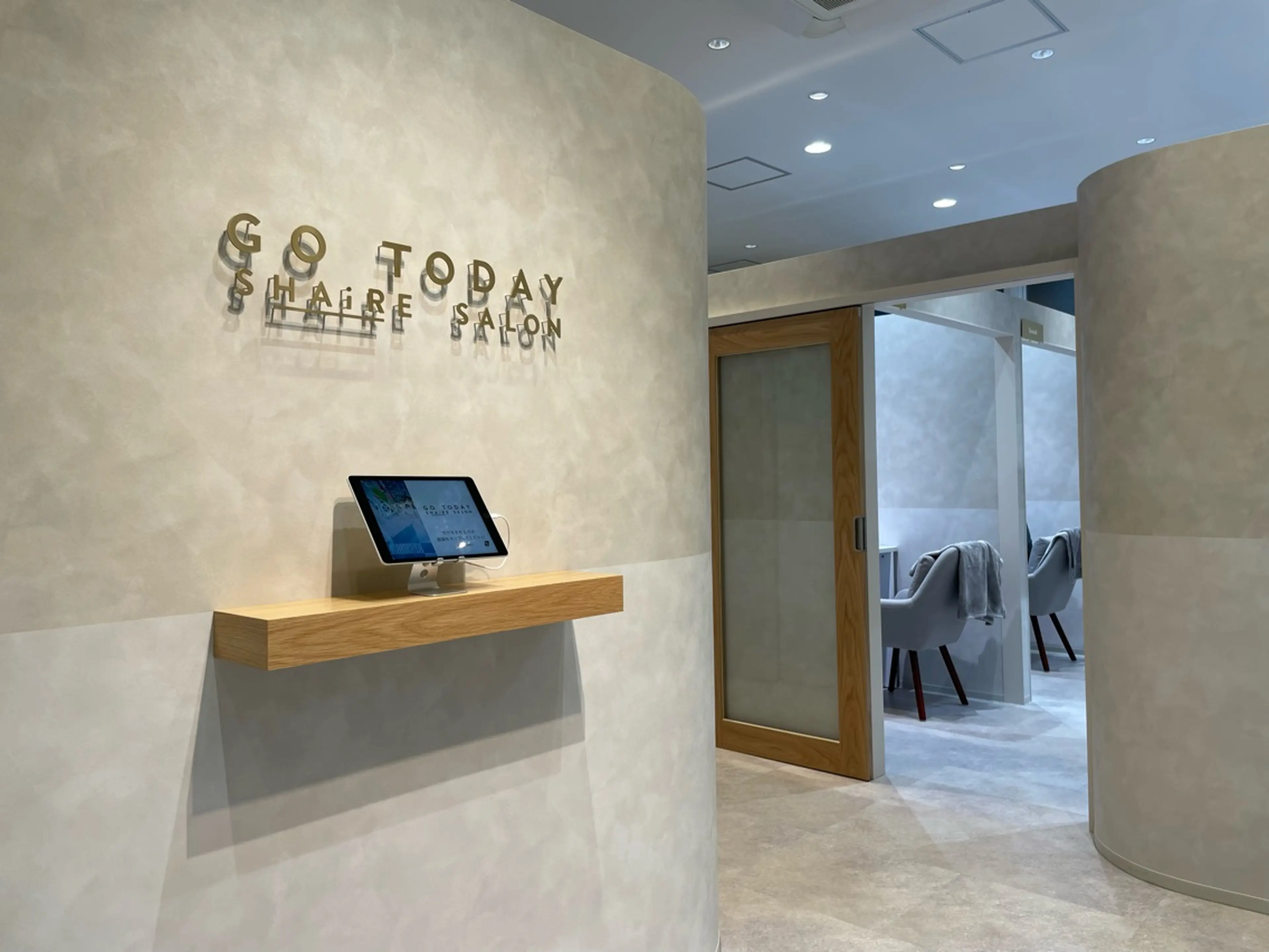 GO TODAY天神Lino店の内観・外観2