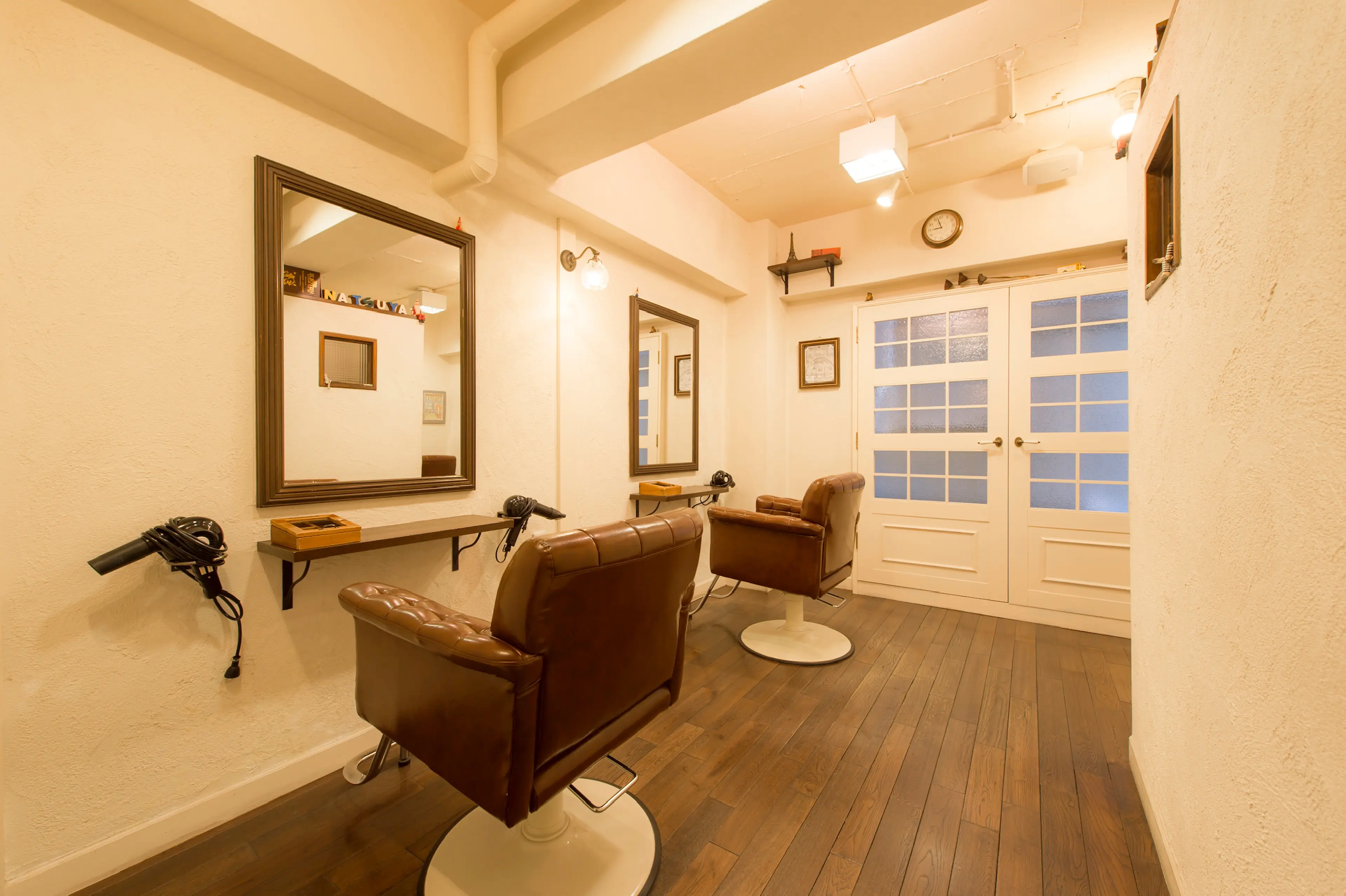 ナツヤの内観・外観1