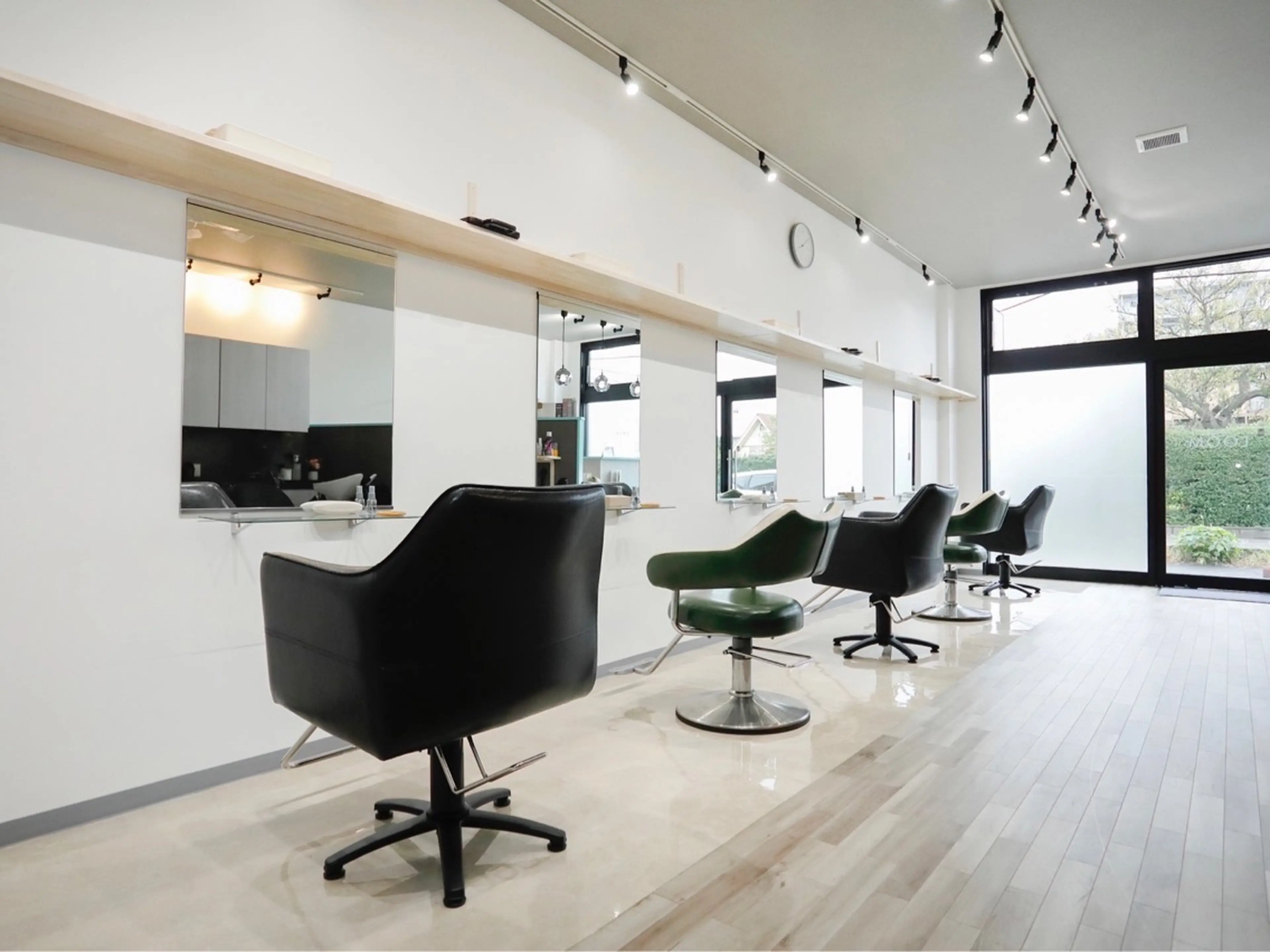 hair base loomの内観・外観1