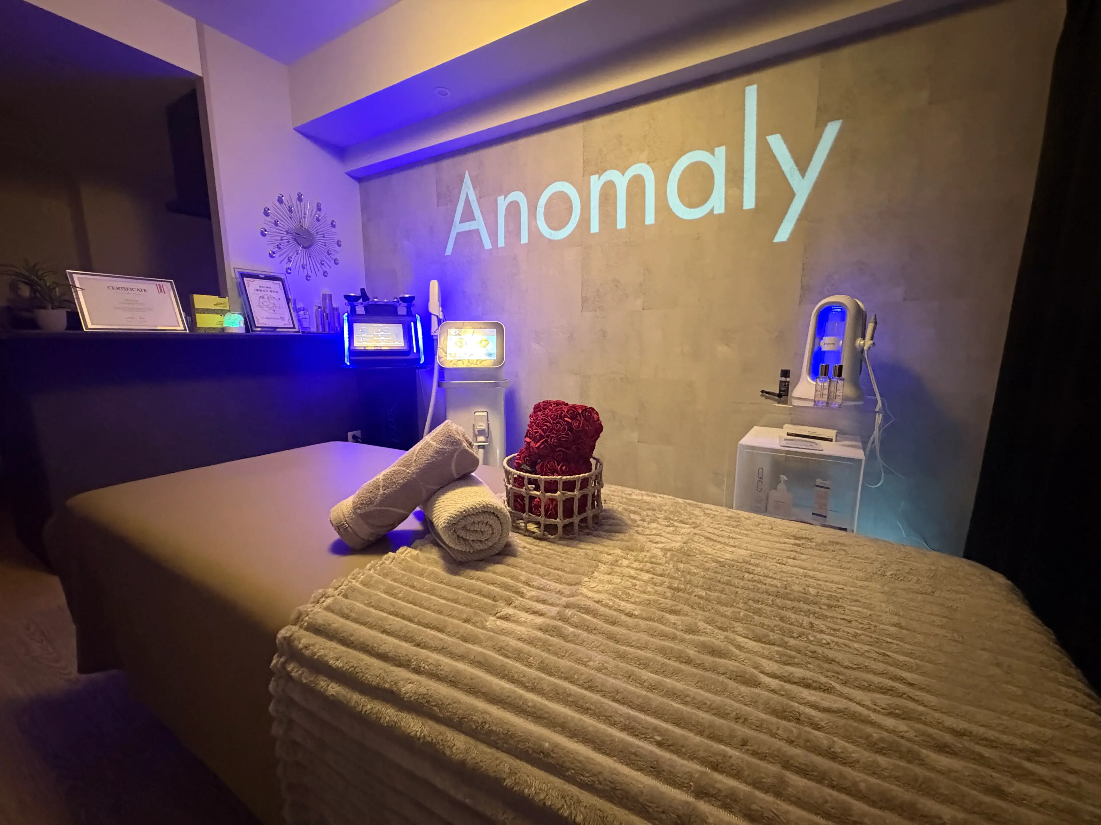Anomaly 六本松店の内観・外観1
