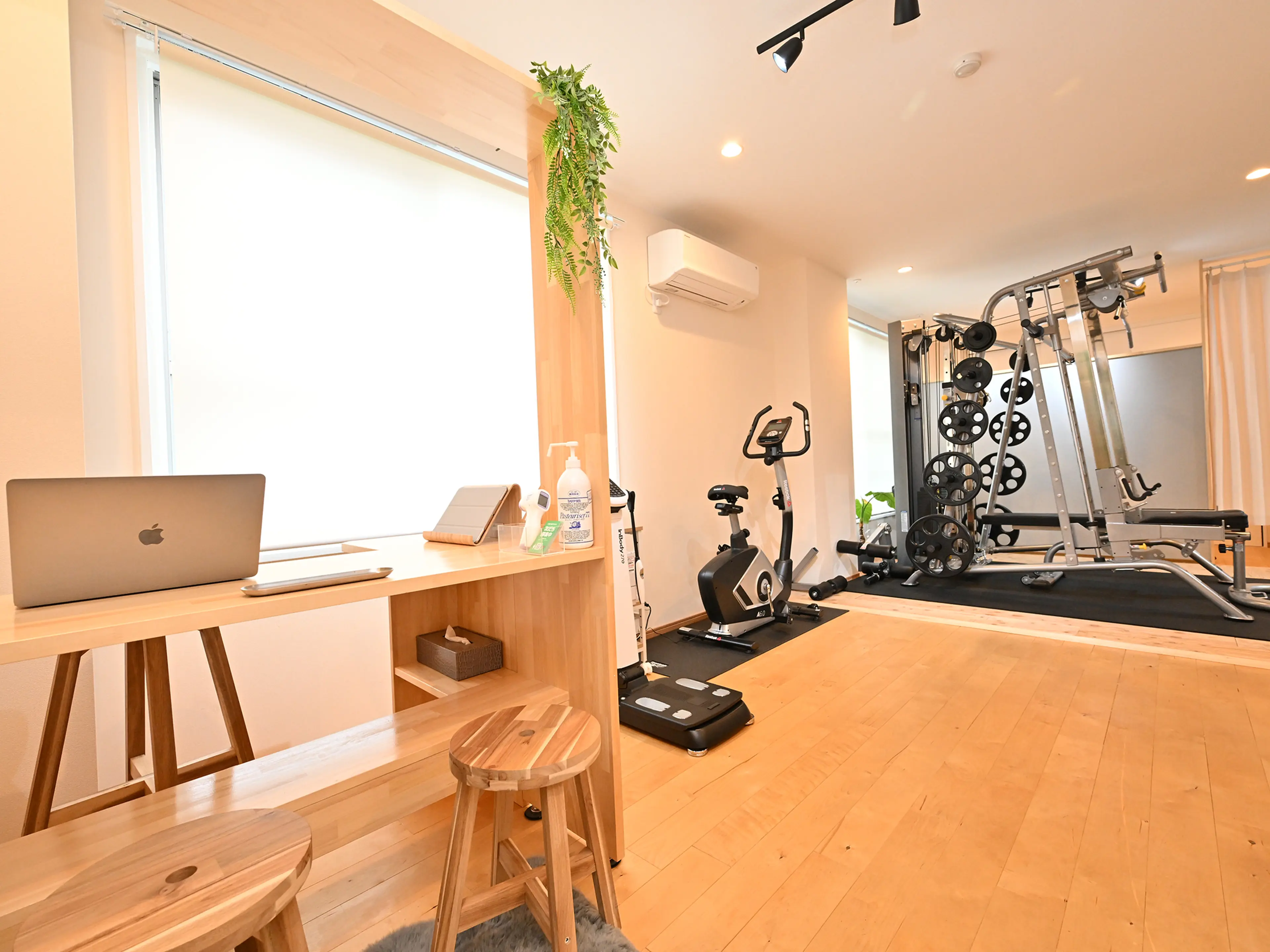 小顔＆ダイエット HARI GYMの内観・外観1