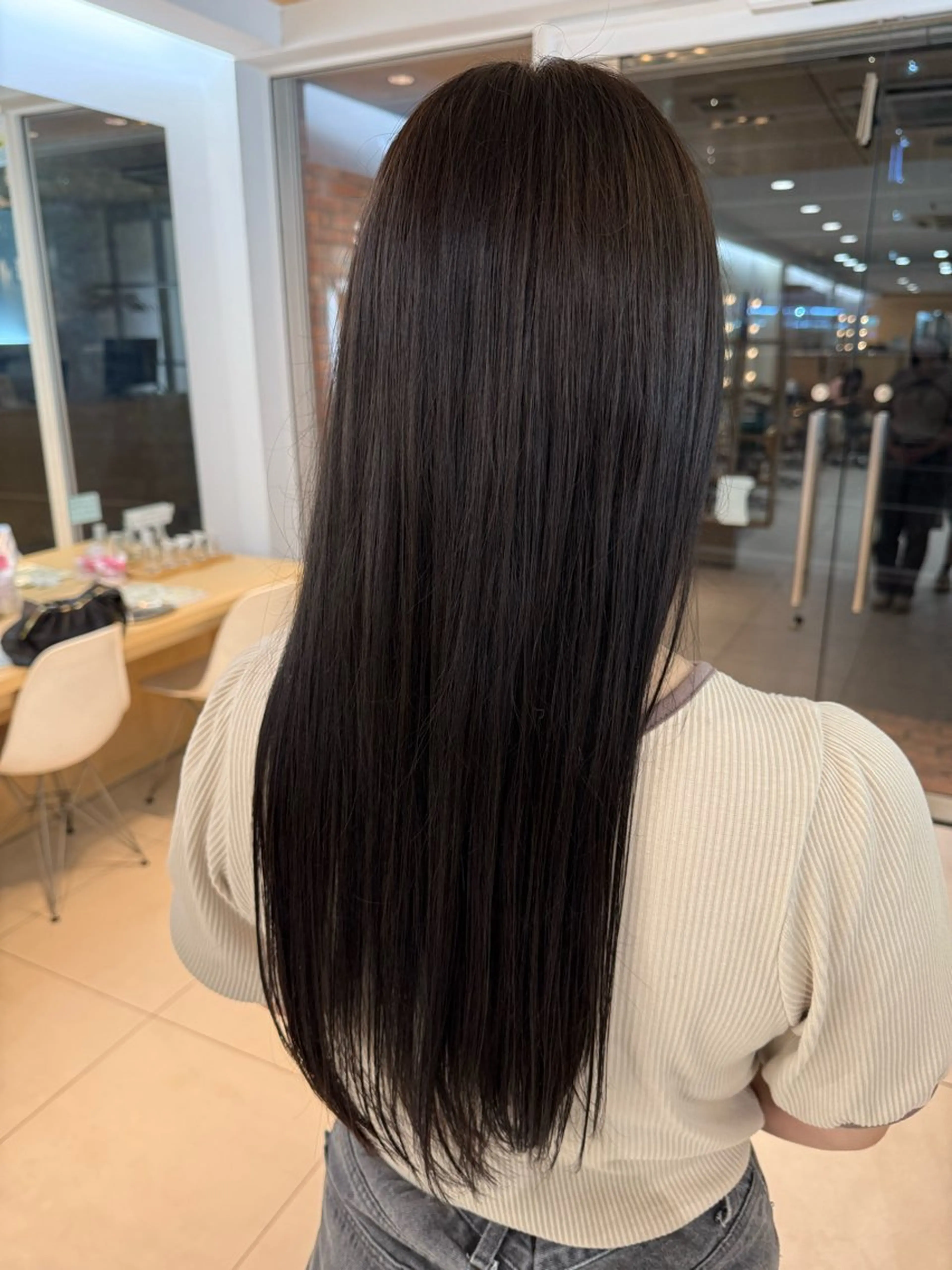 ロング カラー ブリーチ ブリーチなしカラー カット ヘアカラー ツチダ ヒナのヘアスタイル