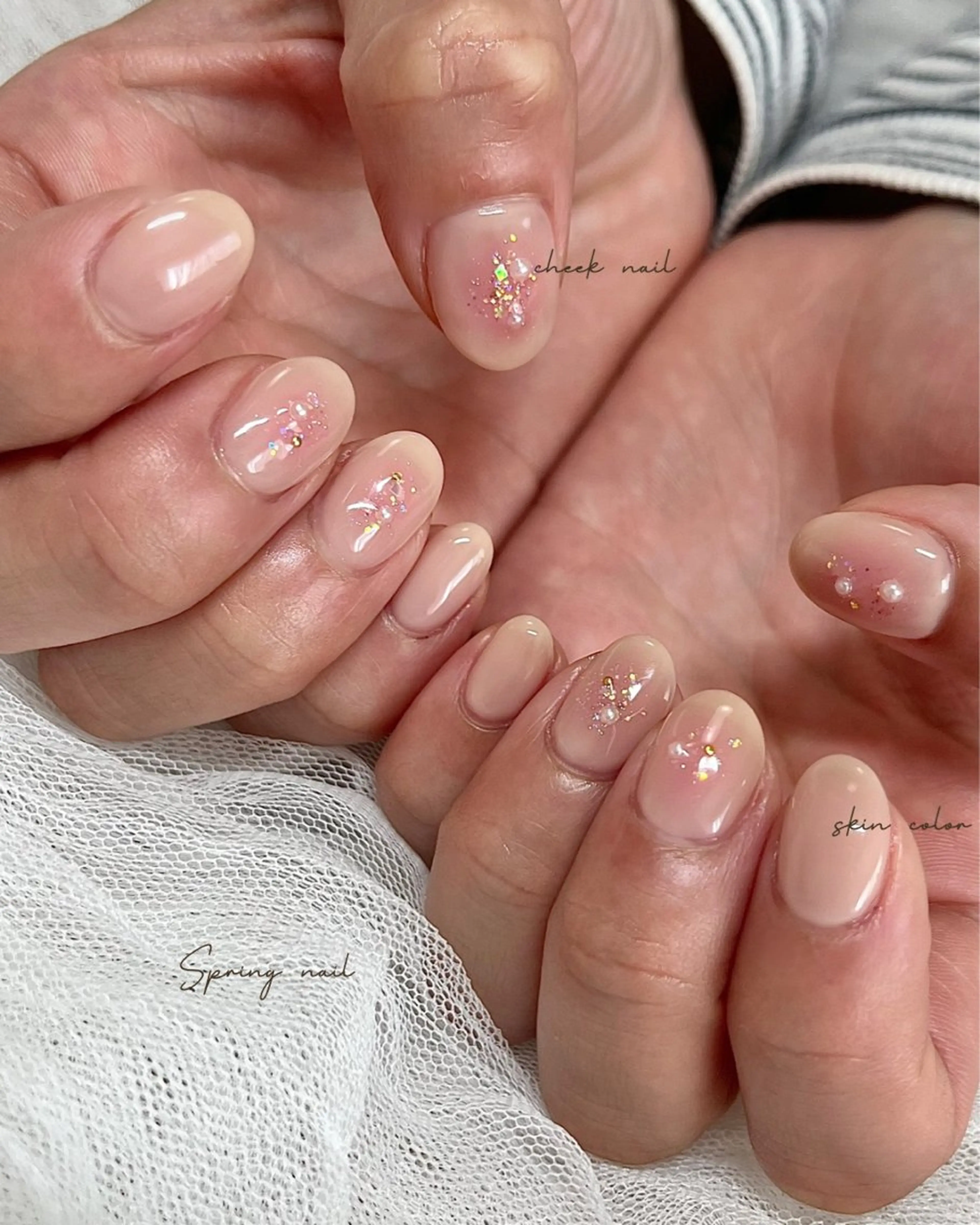 ネイル オーロラネイル チークネイル キラキラネイル ラメ(グリッター) オフィスネイル nail salon slothのネイルデザイン