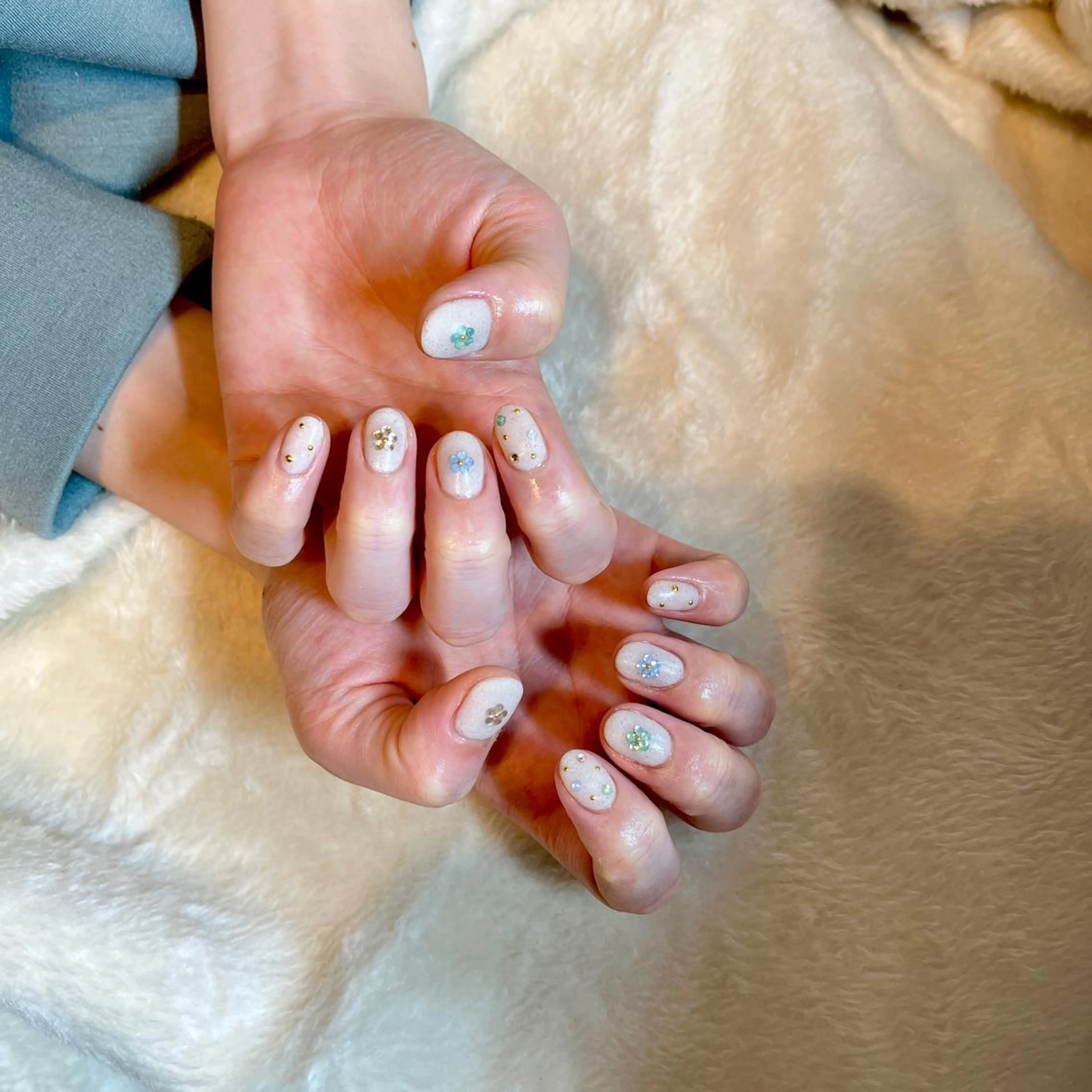 ネイル マットネイル フリーランス¨̮⃝ ネイリストOKADAのネイルデザイン