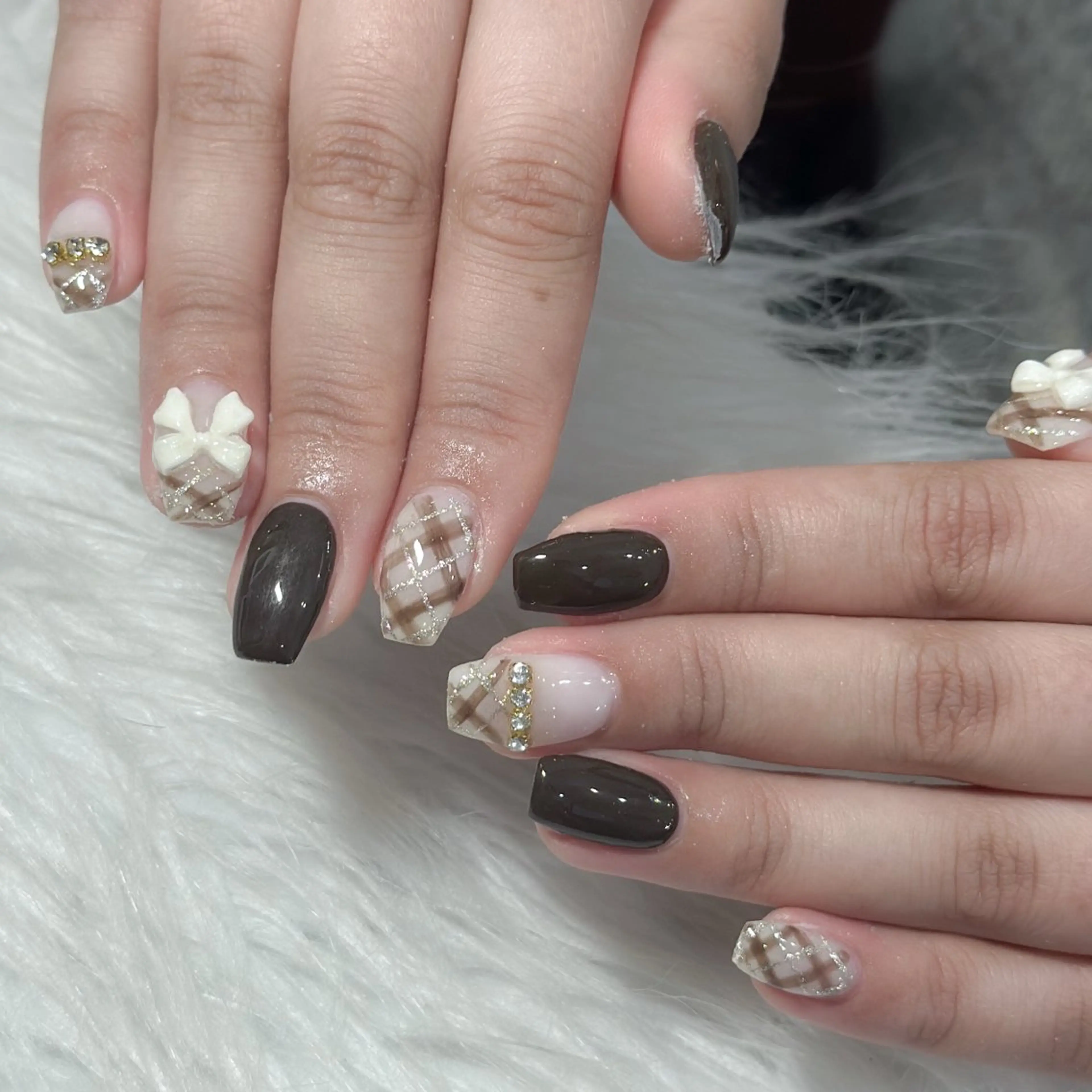 ネイル ハンドネイル LAVISH nanamiのネイルデザイン