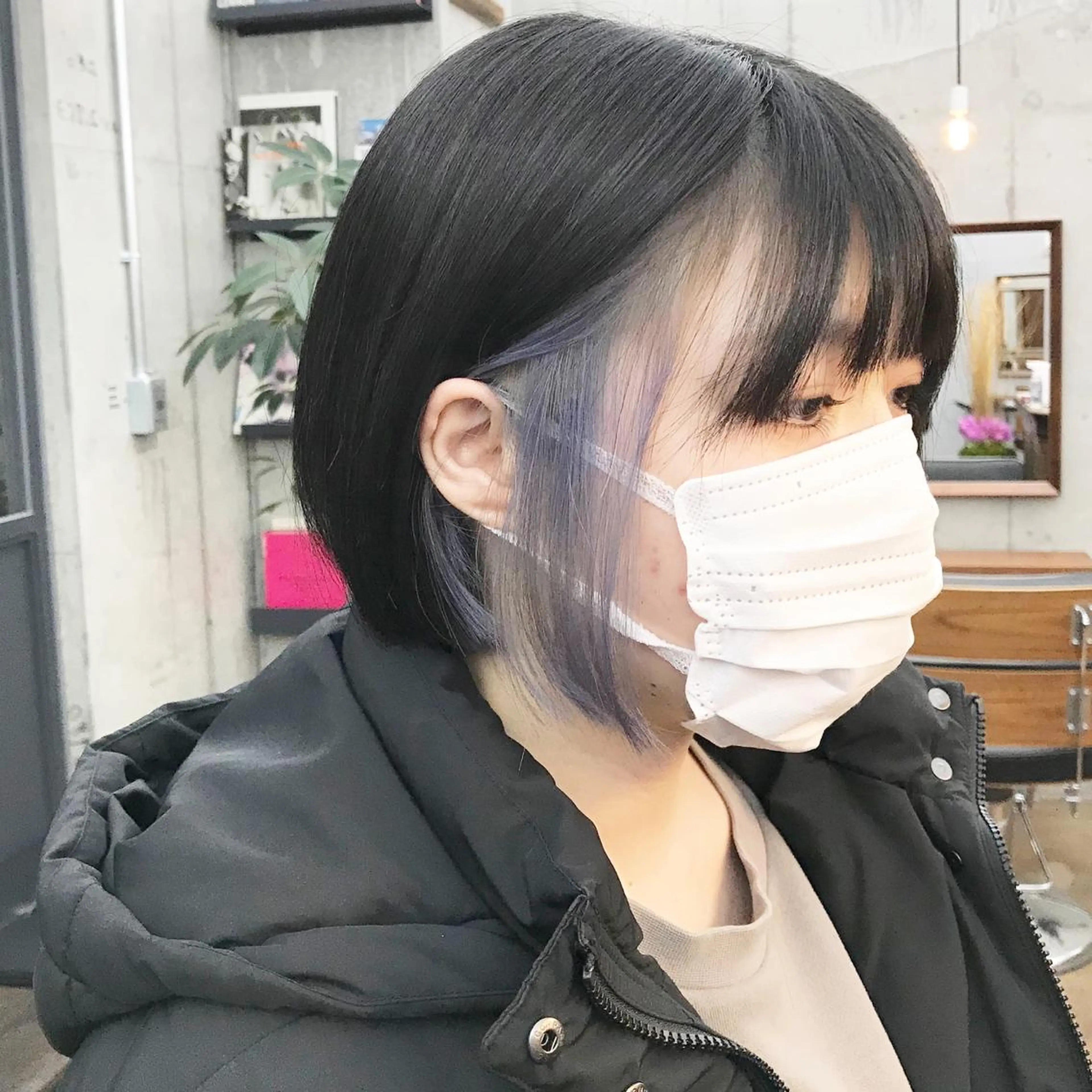 ショート カラー ブリーチ ブルーカラー ブルーパープル ケアブリーチ イヤリングカラー カット ヘアカラー トリートメント ヘアセット ✂︎ウルフ・ショート ✂︎MIKUNIのヘアスタイル
