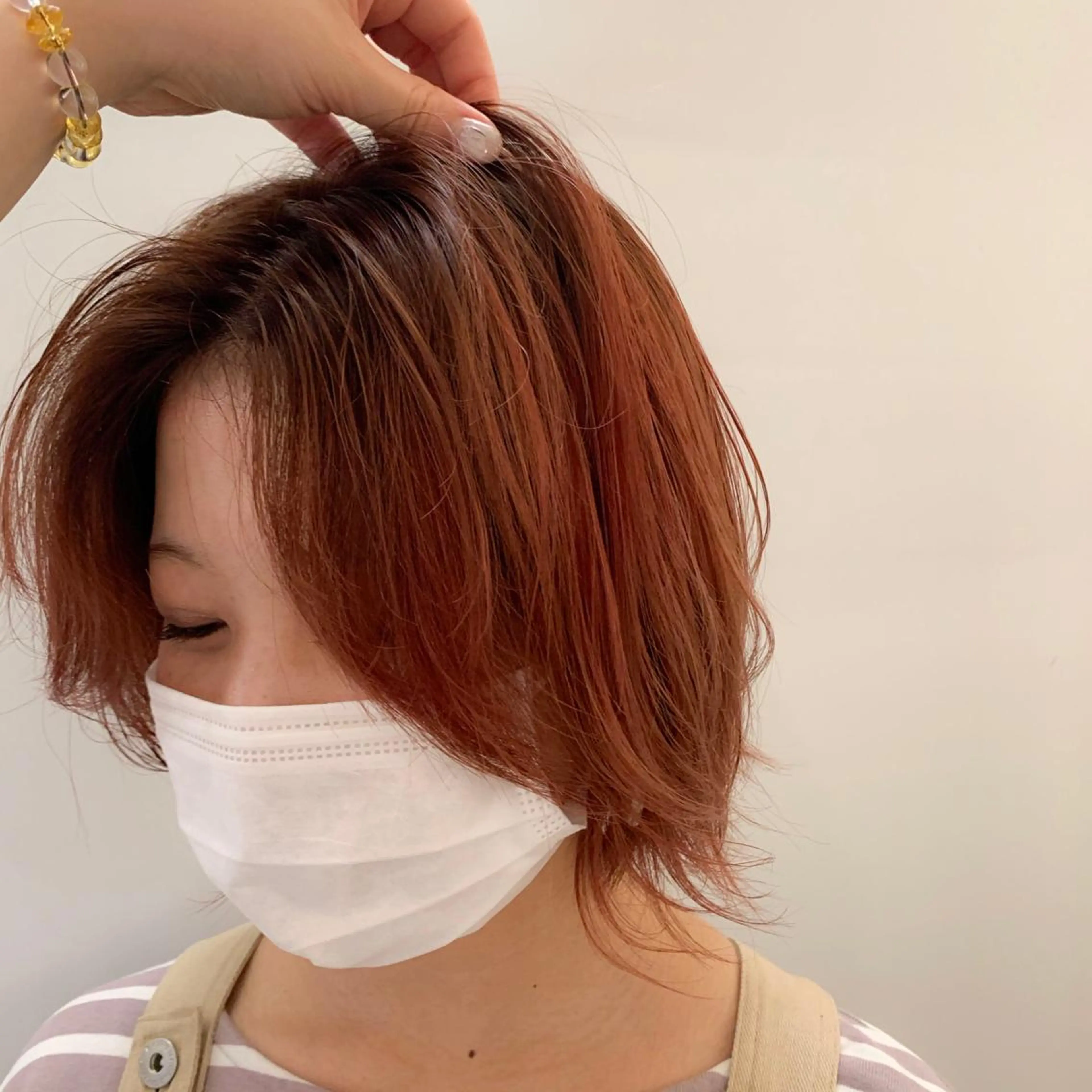 ショート カラー オレンジ 切りっぱなしボブ ソノキユウカのヘアスタイル