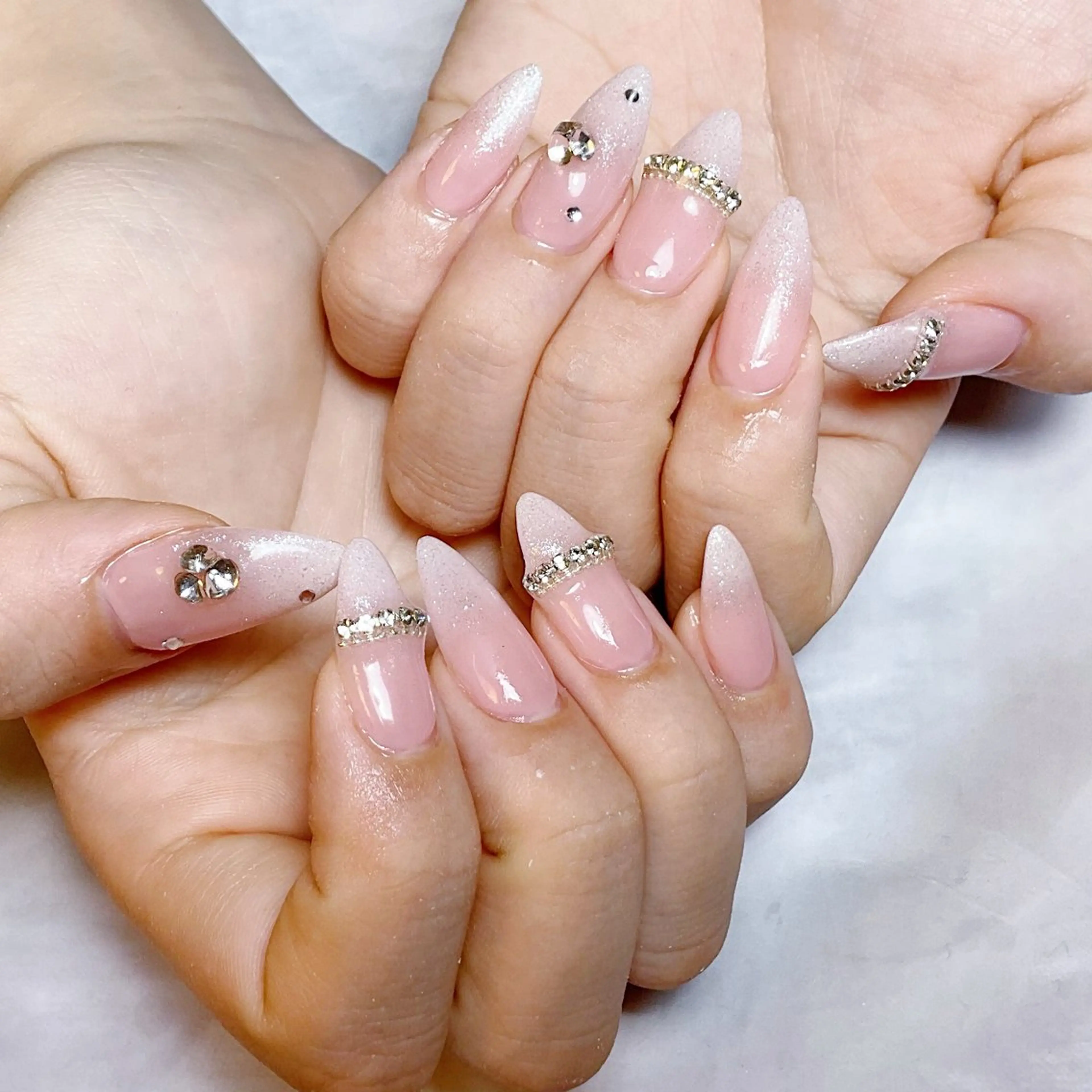 ネイル 🌈Yun nail hyejin💋のネイルデザイン