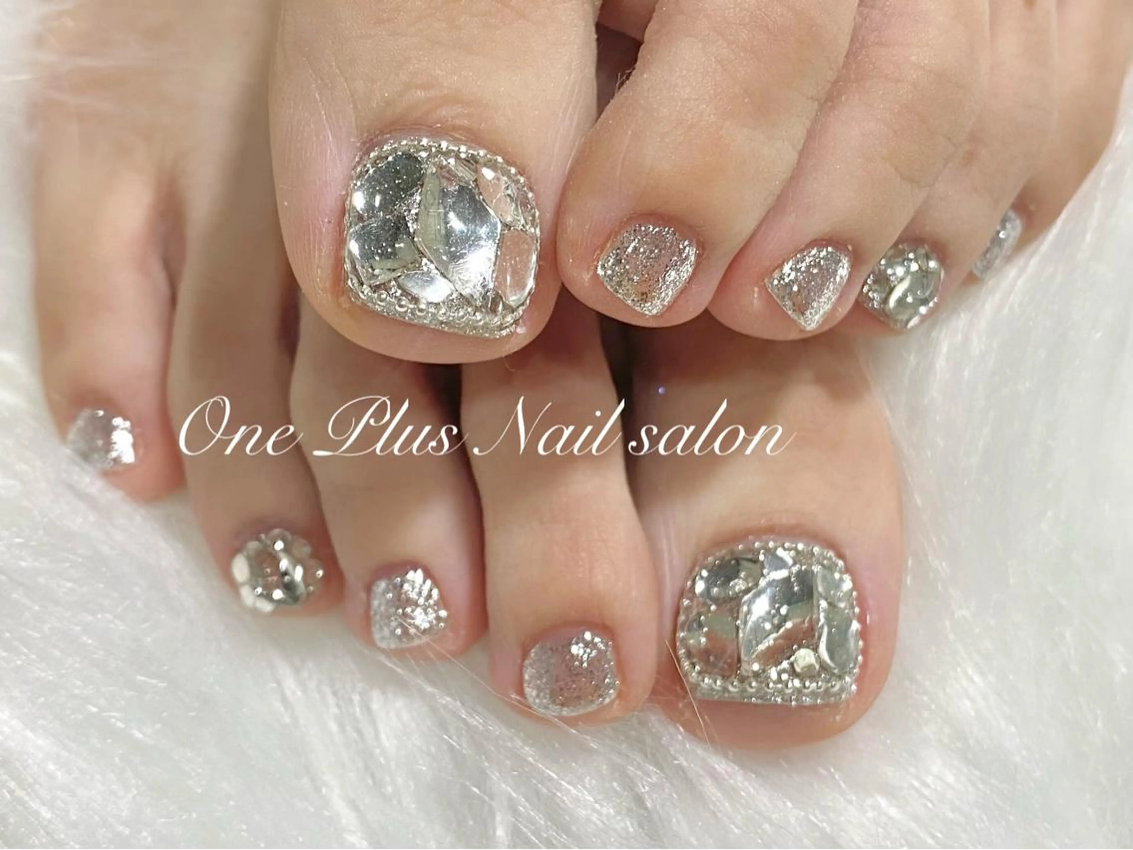 ネイル One Plus キキのネイルデザイン