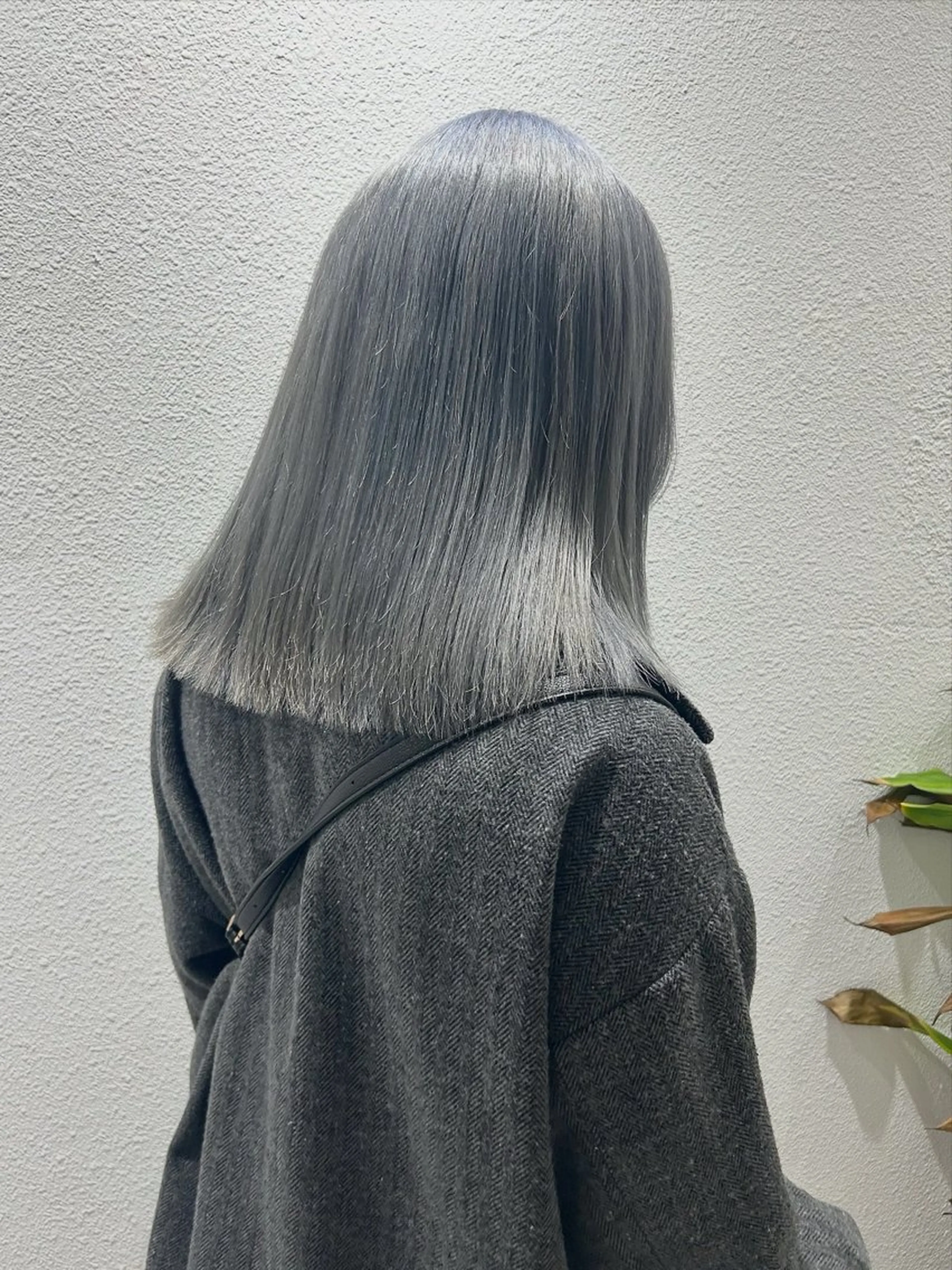 ミディアム カラー ヘアカラー トリートメント Via  京都烏丸所属・ブロンド/ハイトーン /レイヤー/りなのヘアスタイル