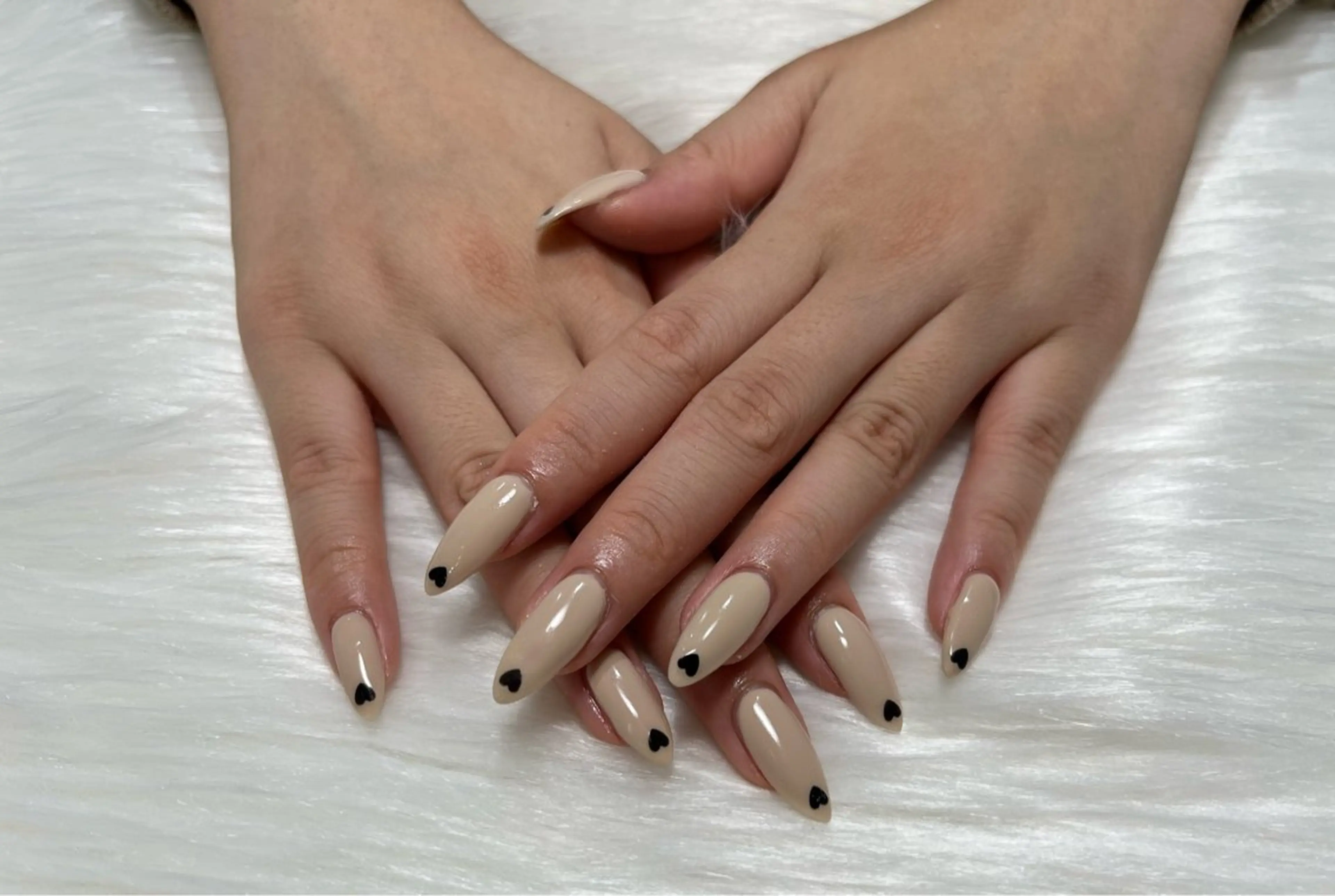 ネイル ワンカラーネイル ANDRUCHE Coconaのネイルデザイン