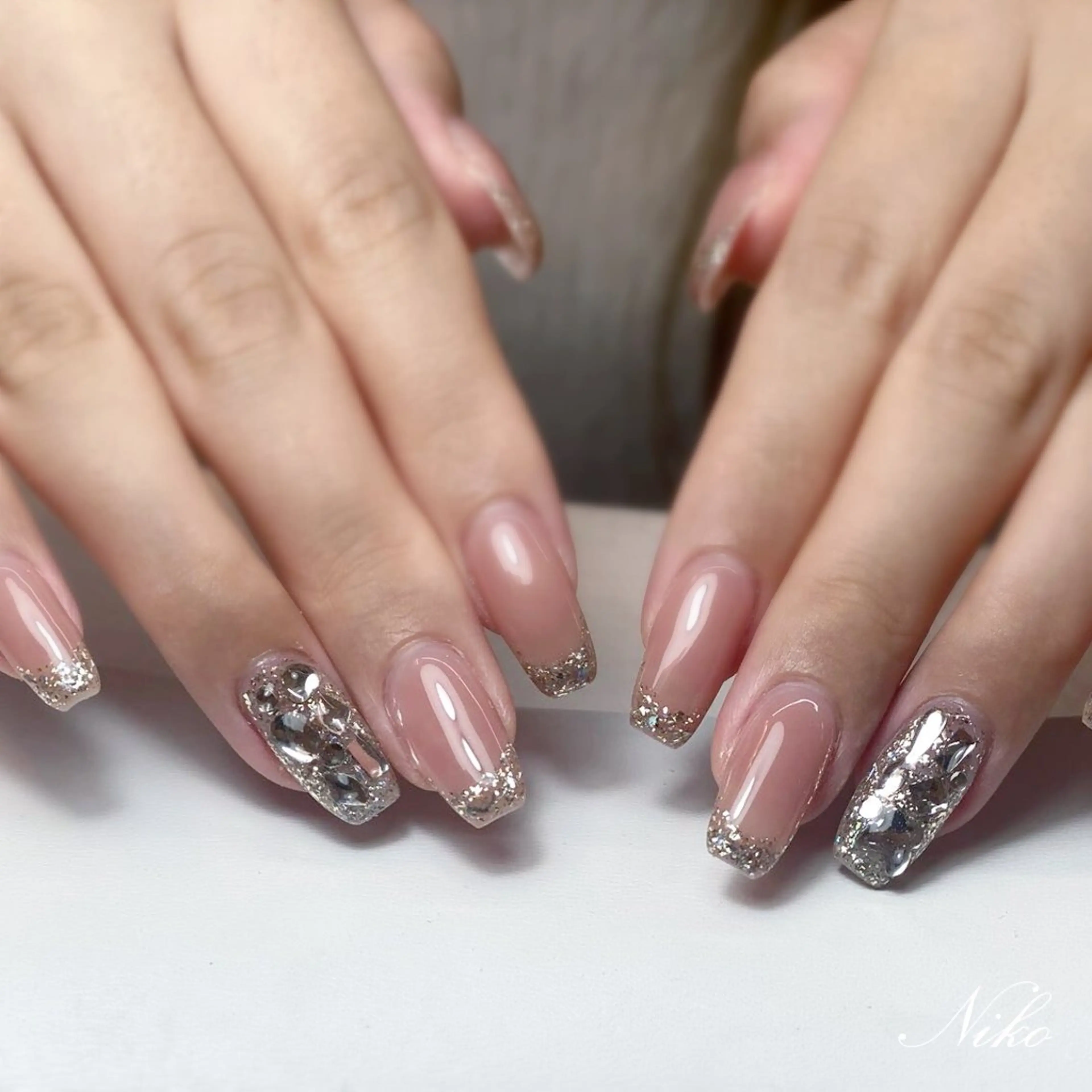 ネイル チークネイル 長さ出し フラッシュネイル フットネイル フレンチネイル Niko nailサロンのネイルデザイン