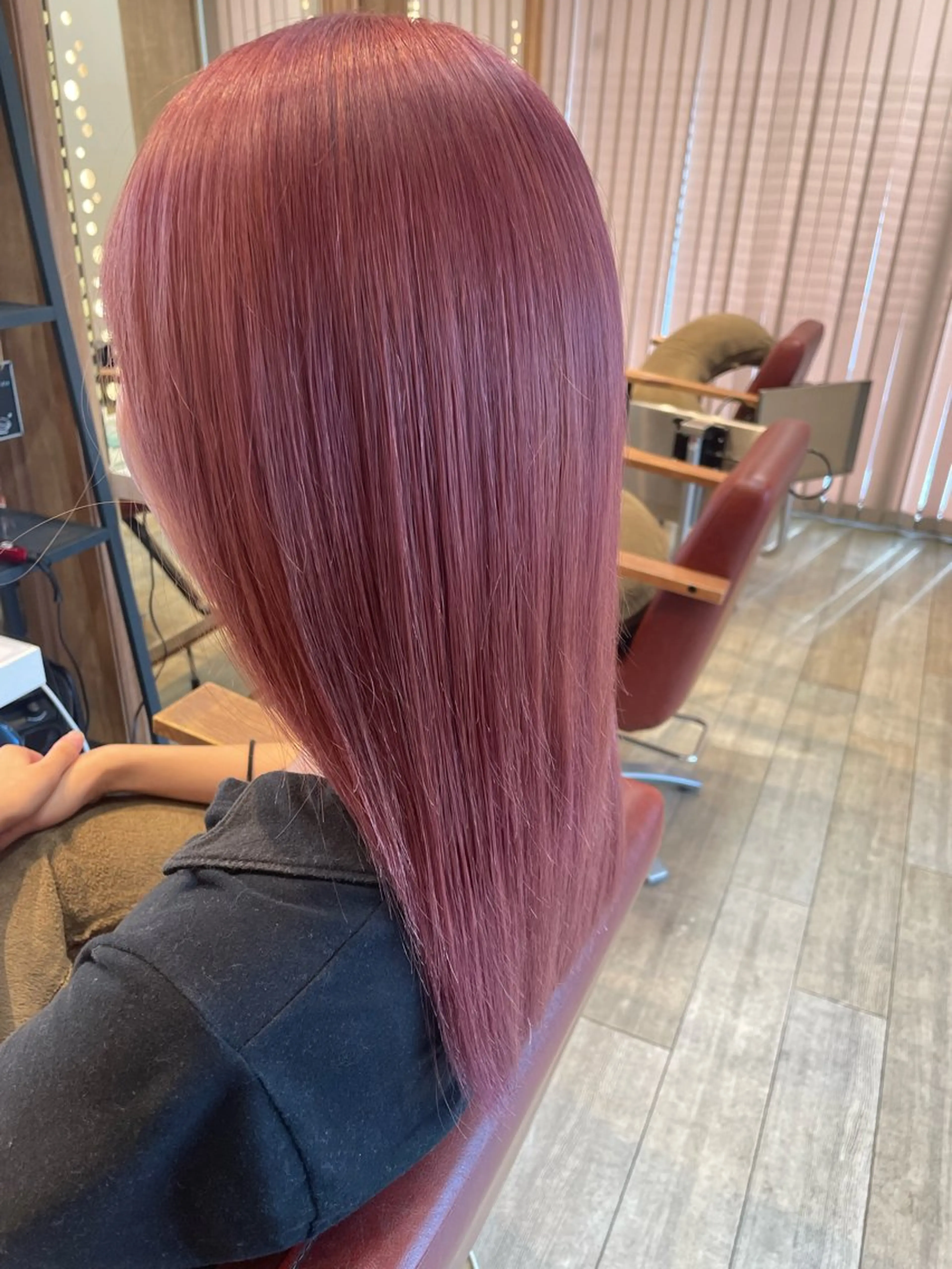 ロング カラー ブリーチ ピンクカラー ✨横須賀髪質改善✨️ 加藤 百音のヘアスタイル