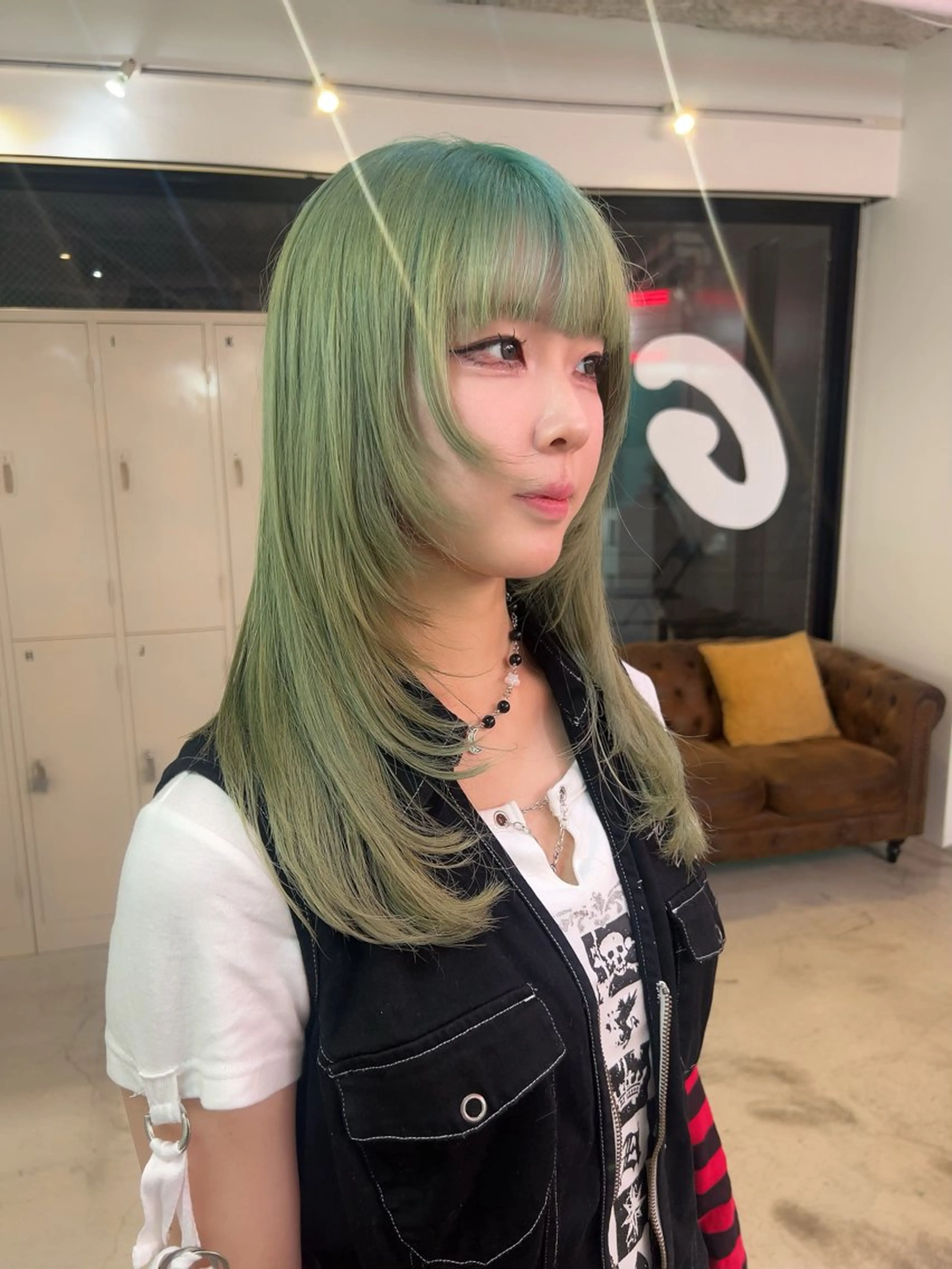 セミロング カット ヘアカラー 💥ウルフカット デザインあんな💥のヘアスタイル