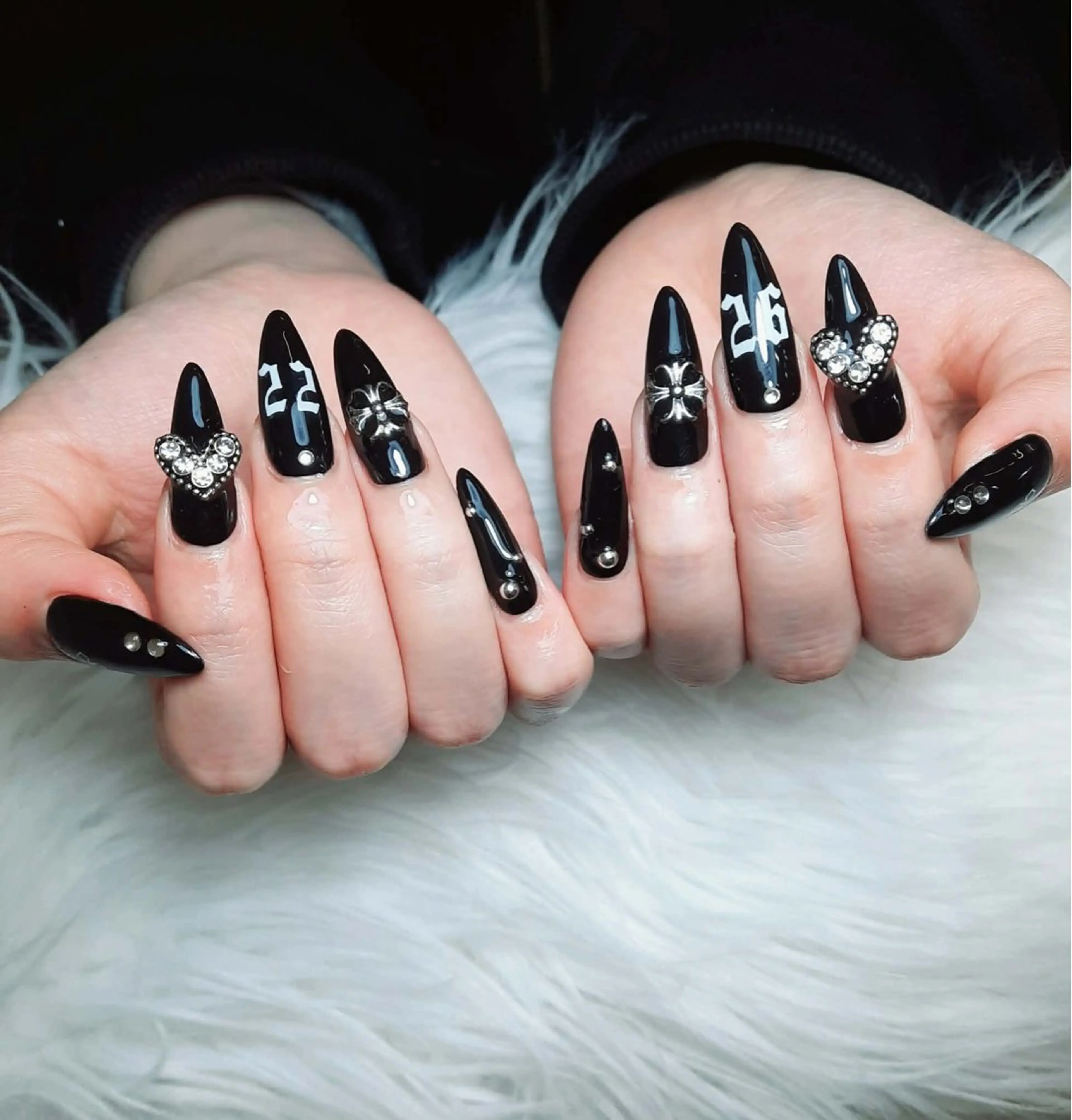 ネイル オーロラネイル チークネイル フットネイル フレンチネイル 韓国ネイル ハンドネイル Lumi Nailのネイルデザイン