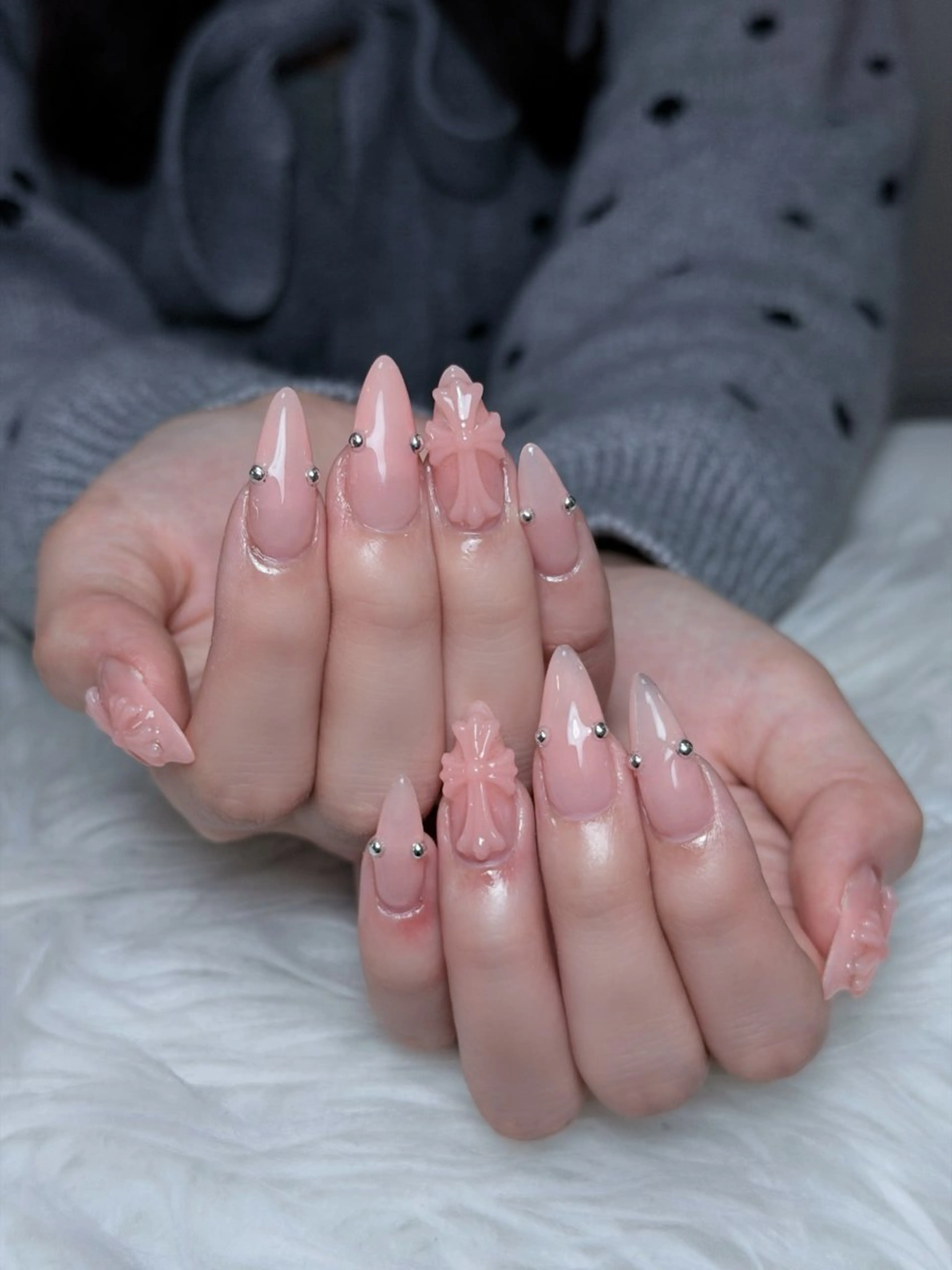 ネイル オーロラネイル ボルドー ブラウン 氷ネイル・うるうるネイル キラキラネイル ハンドネイル Julli NailStudioのネイルデザイン