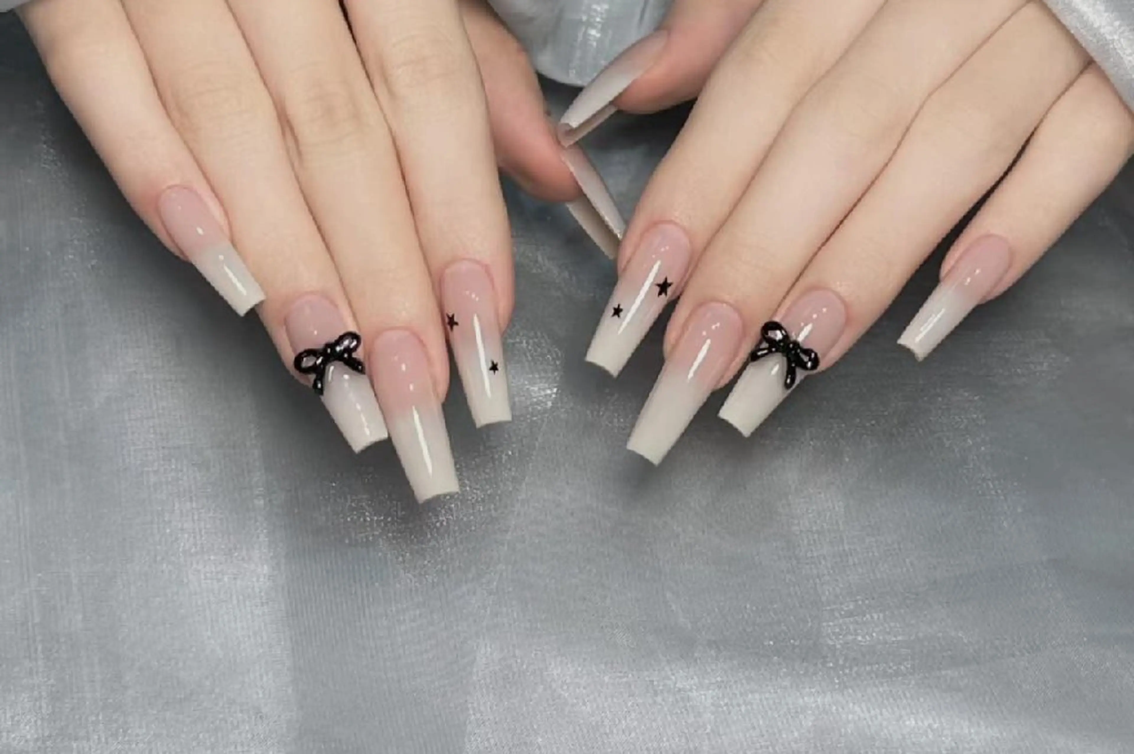 ネイル 小島 阿佑美のネイルデザイン