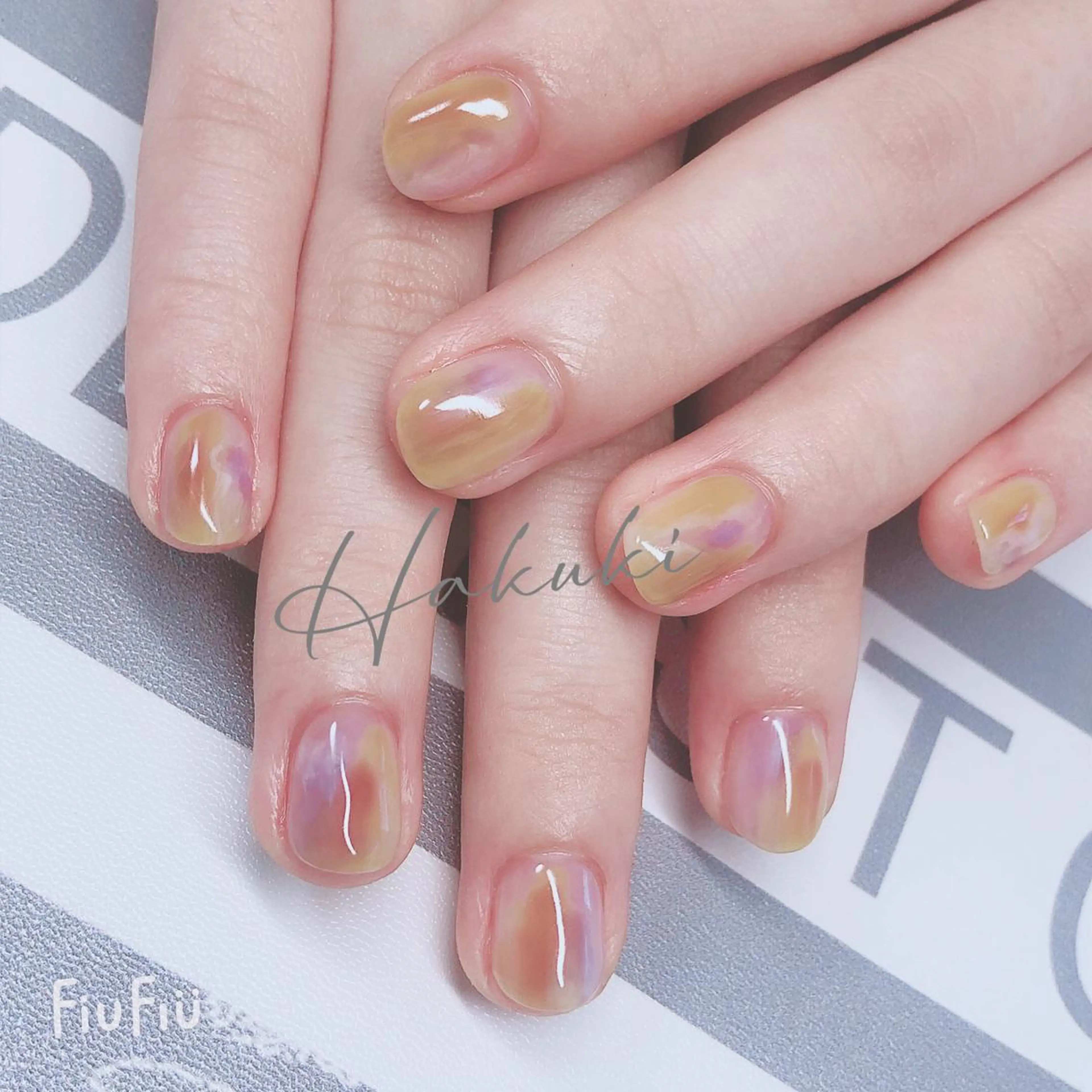 ネイル ハンドネイル ハンドケア ハク キのネイルデザイン