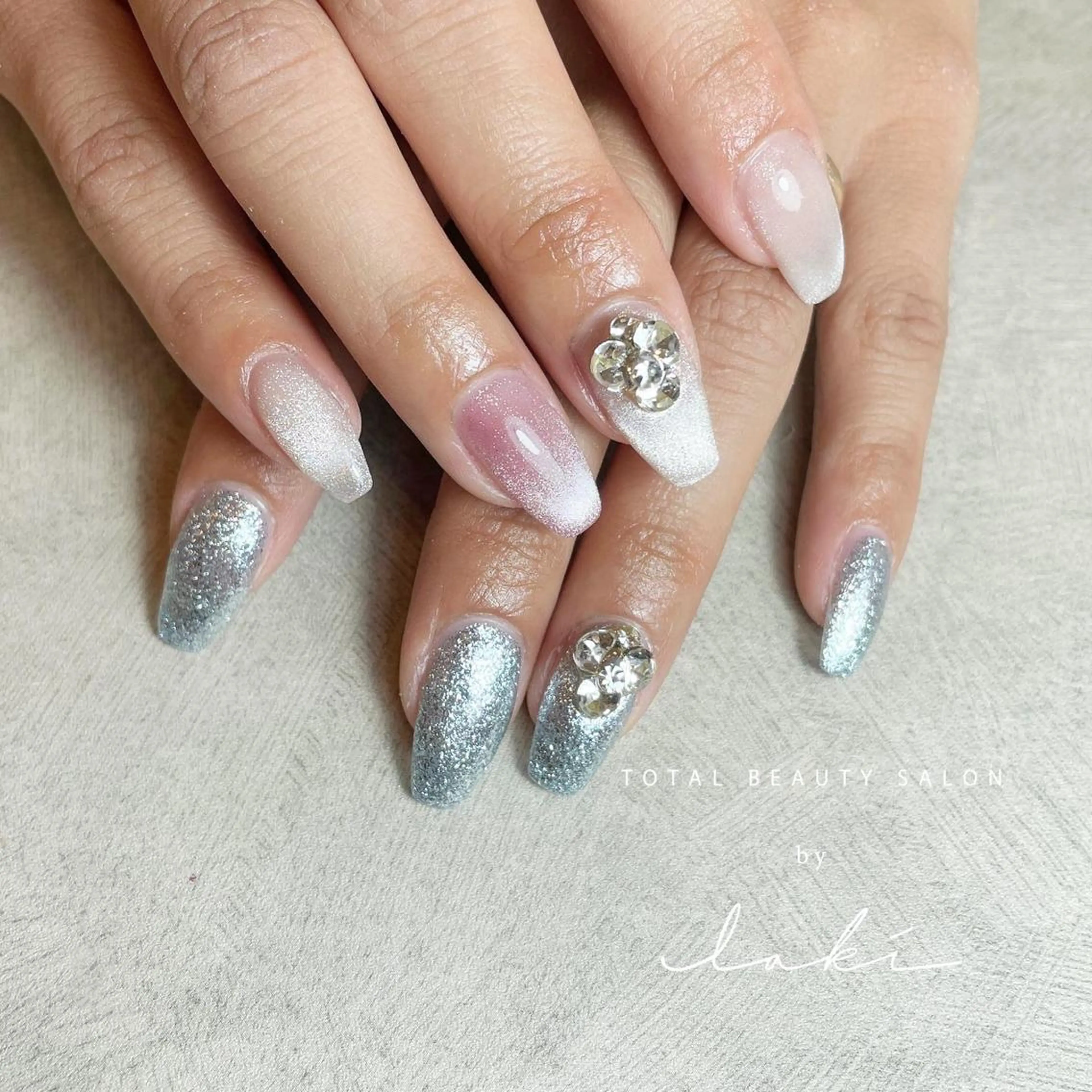 ネイル キラキラネイル my&所属・my&_ maimiのネイルデザイン