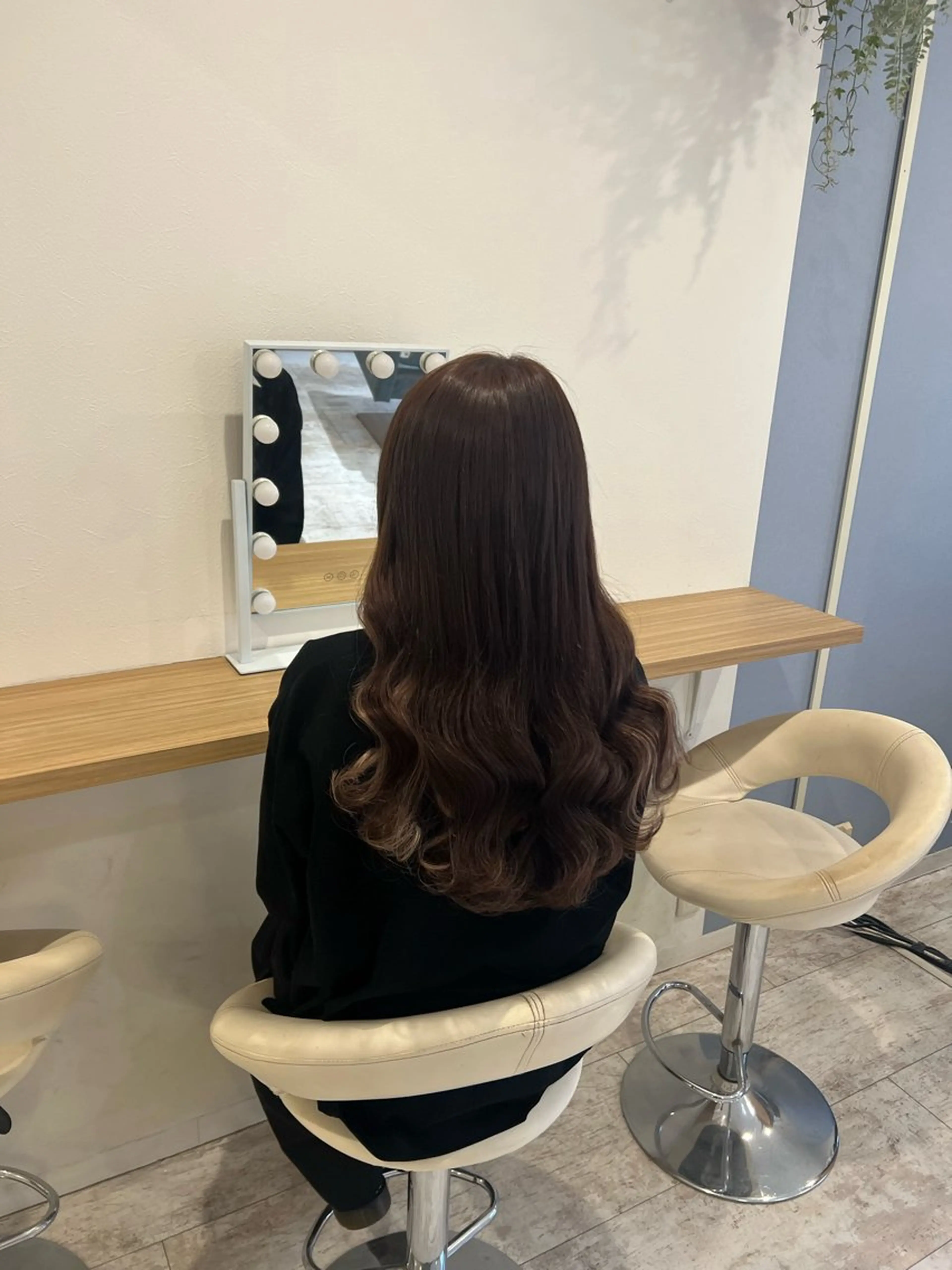 ロング エクステ 髪質改善 カット ヘアカラー トリートメント エクステ マテリアル 中央駅店のヘアスタイル