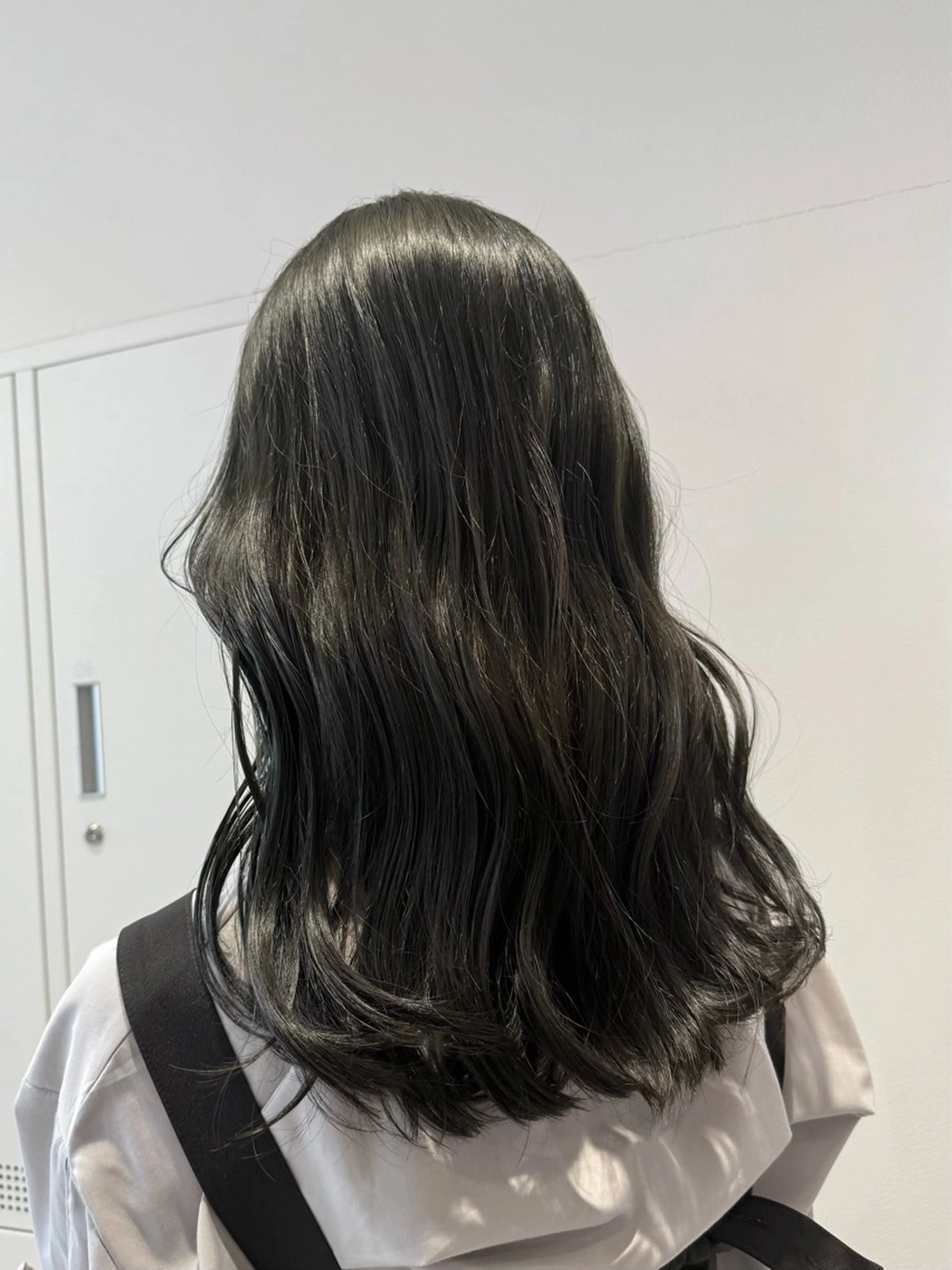 セミロング マイ/カットモデル /暖色カラーのヘアスタイル