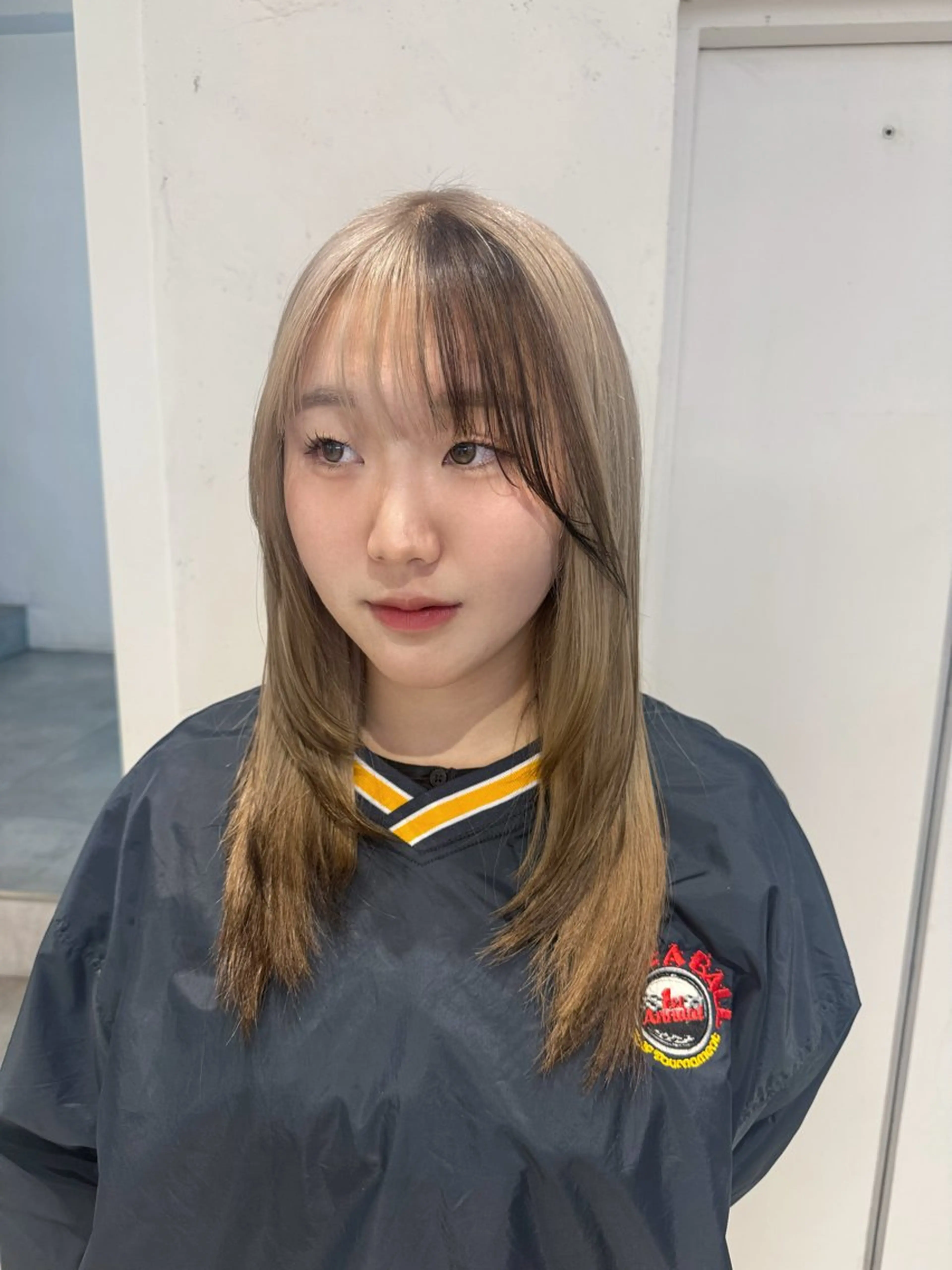 ミディアム カラー ハイトーン/デザイン 🪐·˚⌖MIHOのヘアスタイル