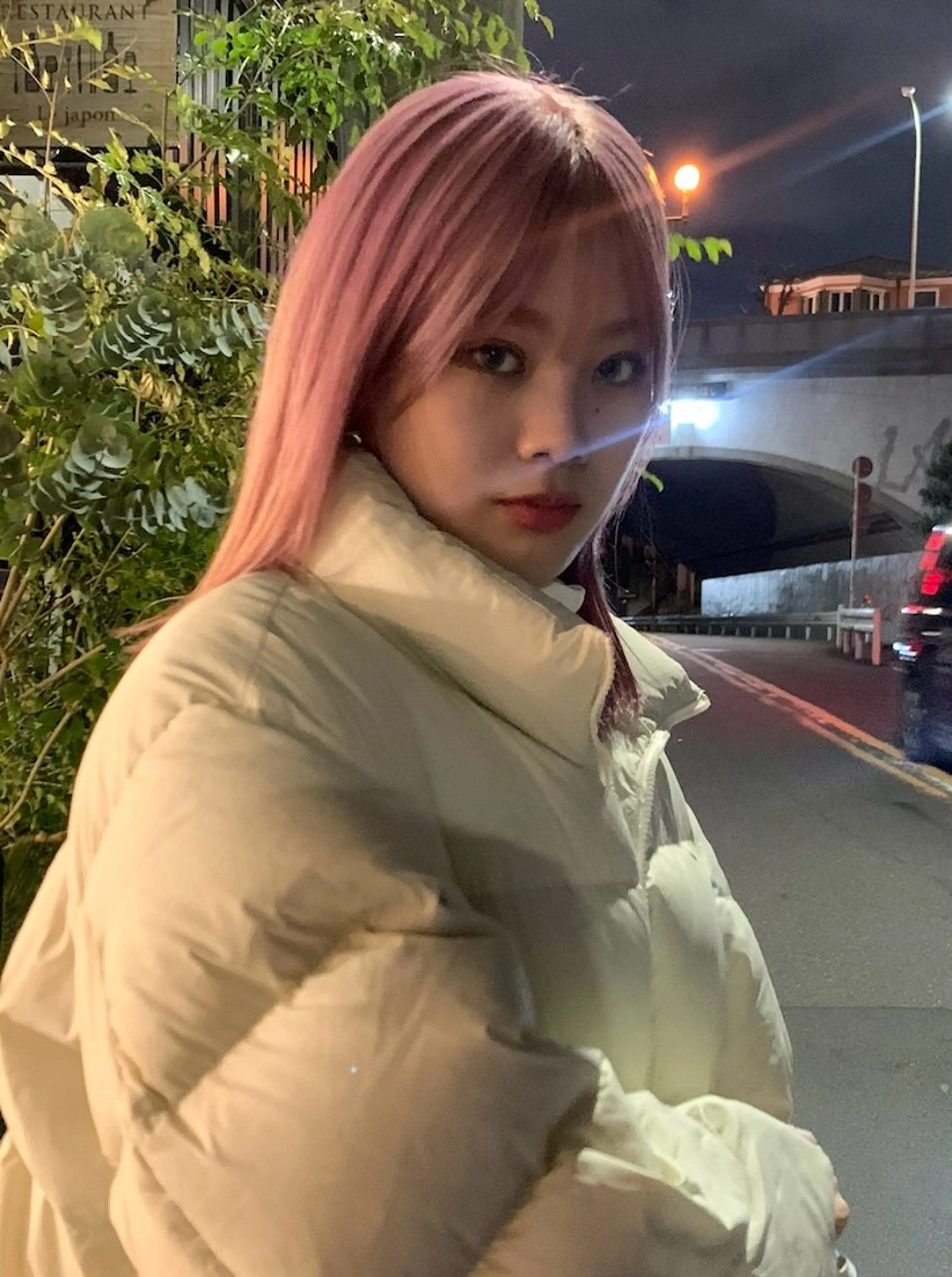 セミロング カラー セミロングパーマ ブリーチ ダブルカラー イヤリングカラー ハイライトカラー ヘアカラー トリートメント スパイラルパーマ 🌐hina⭐️のヘアスタイル