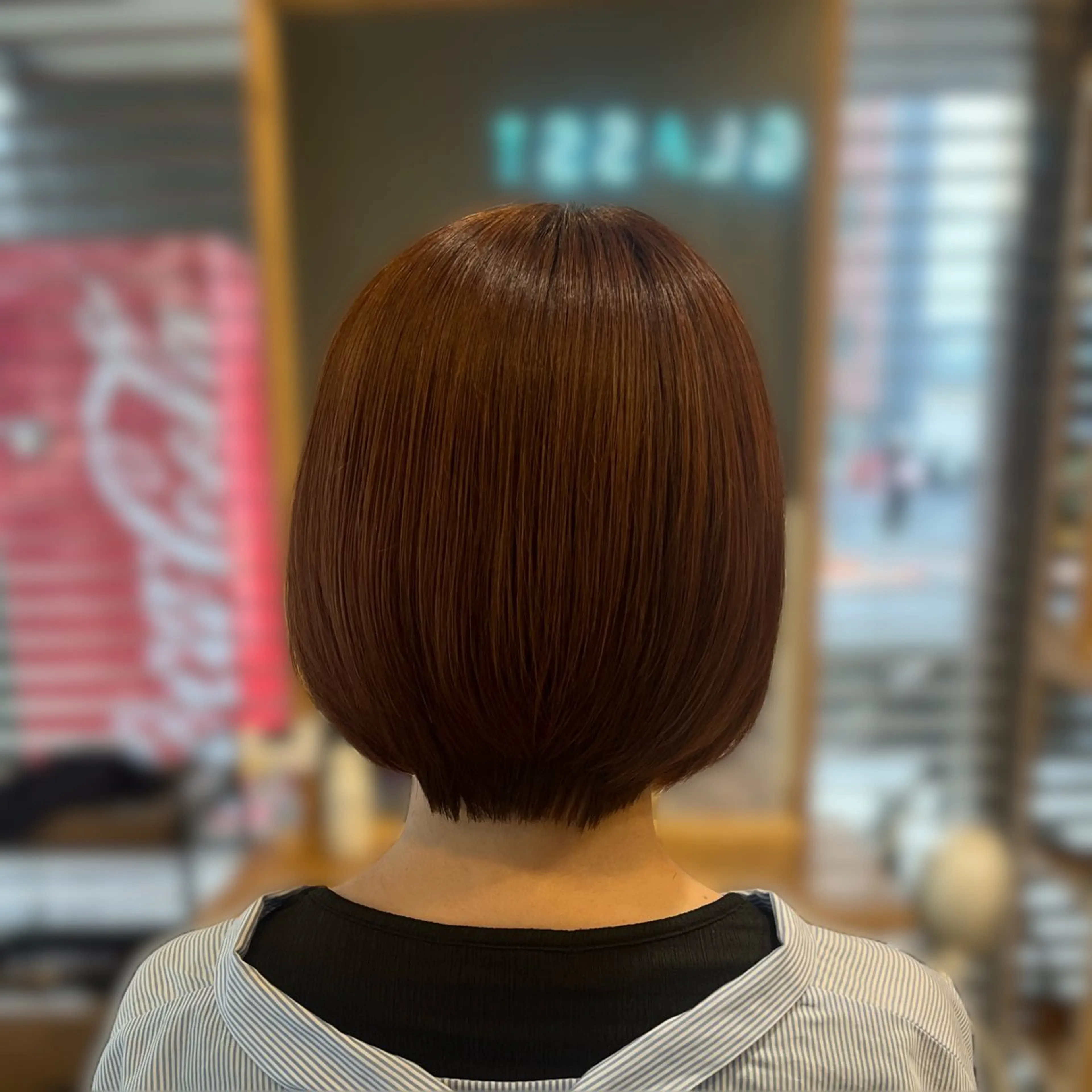 ショート カット 🌸 飯野 舞桜のヘアスタイル