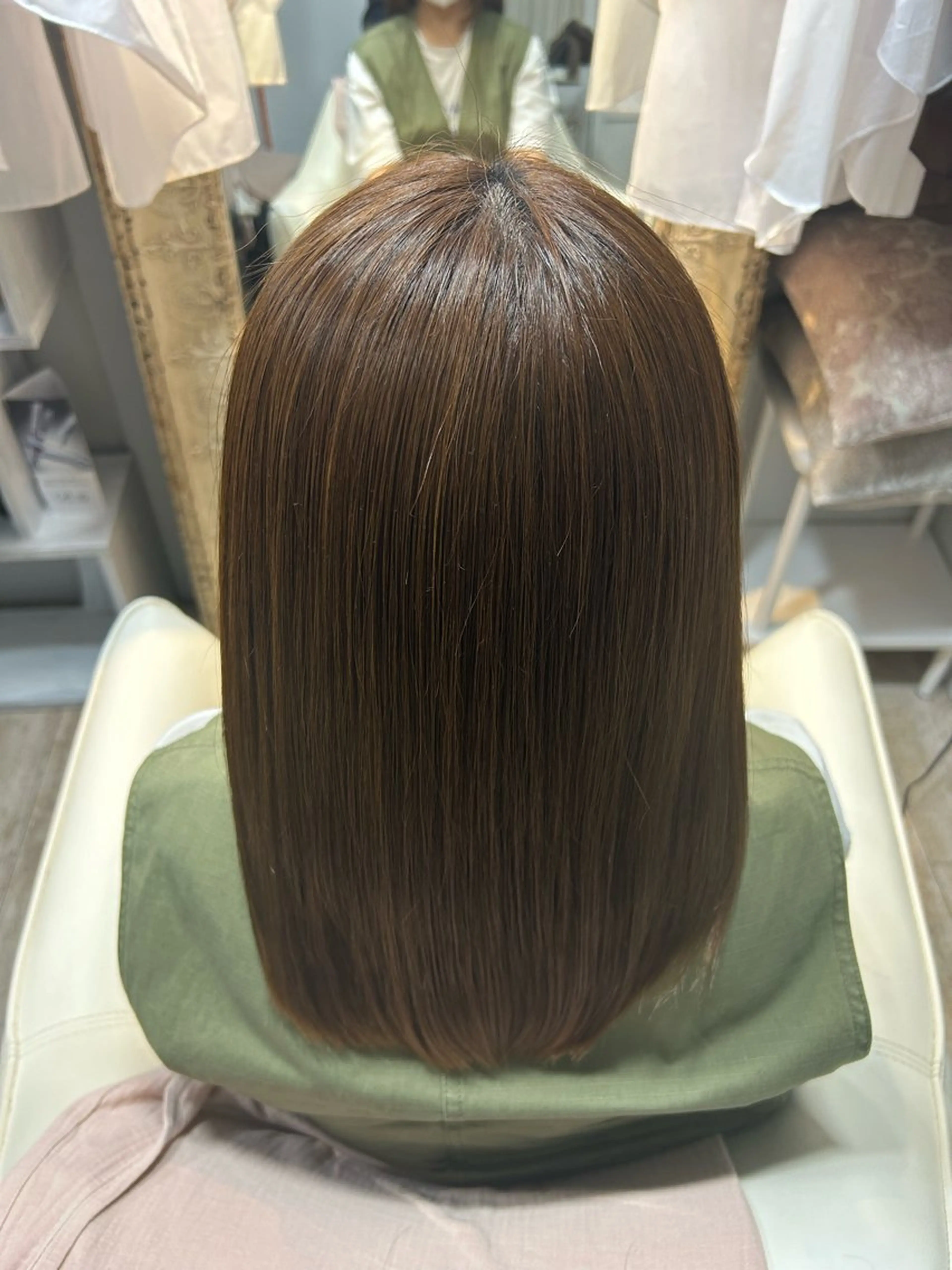 ミディアム トリートメント 酸熱トリートメント ツヤ感ナチュラル 野口晴菜のヘアスタイル