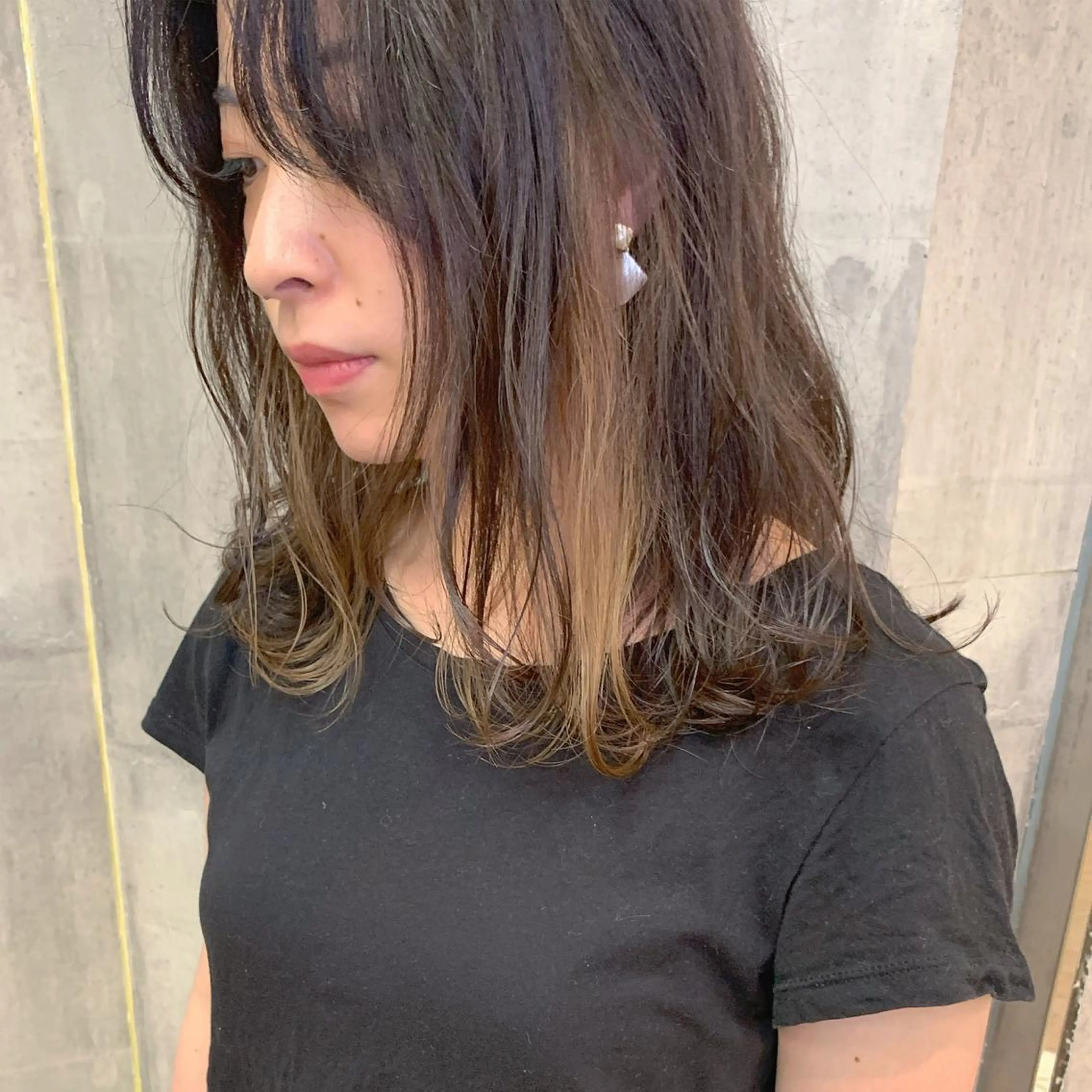 セミロング カラー ベージュカラー インナーカラー ﾊｲﾄｰﾝ/ｼｮｰﾄ 村上淳乃🐥のヘアスタイル